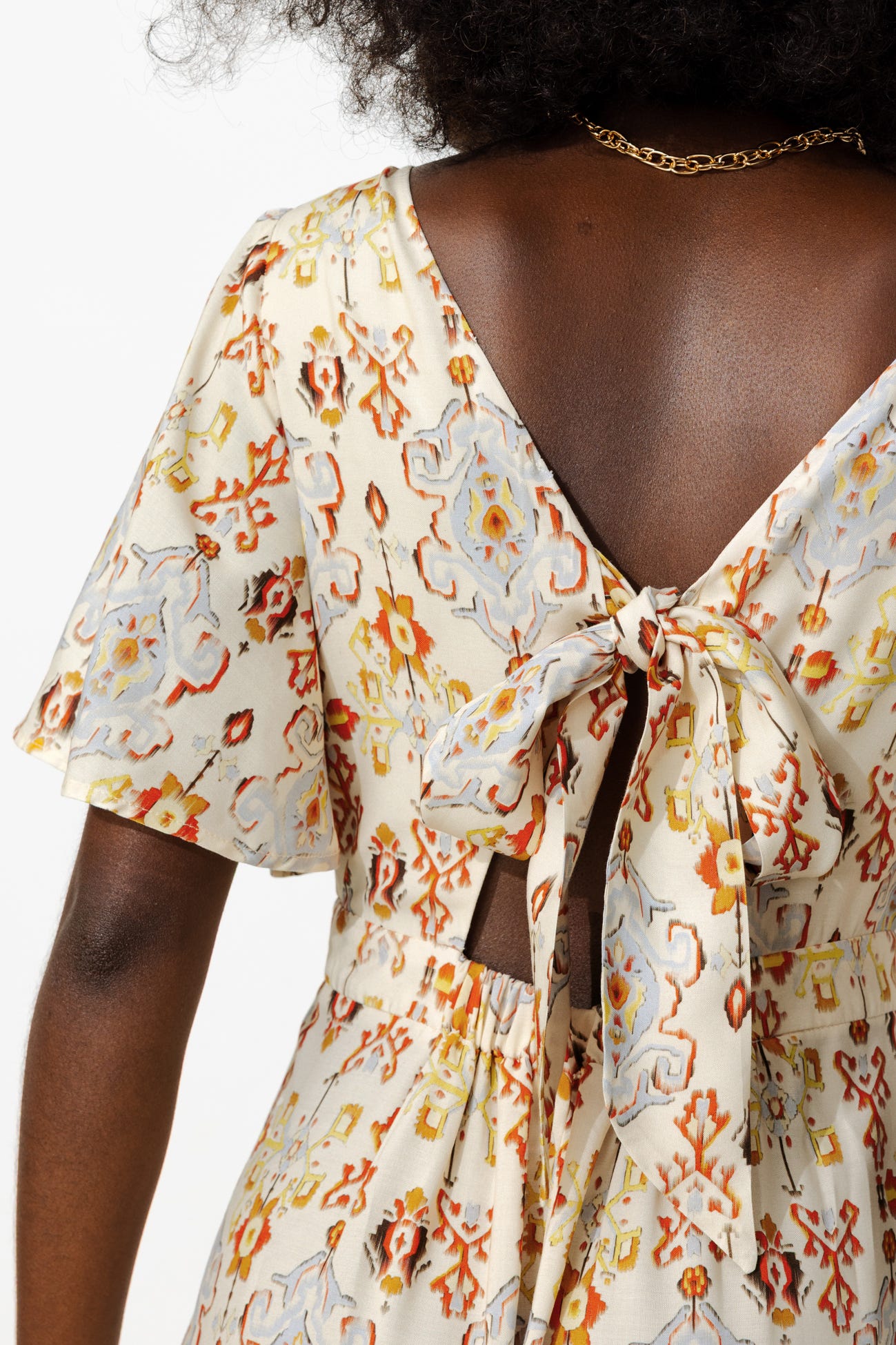 Robe imprimée décolleté dos