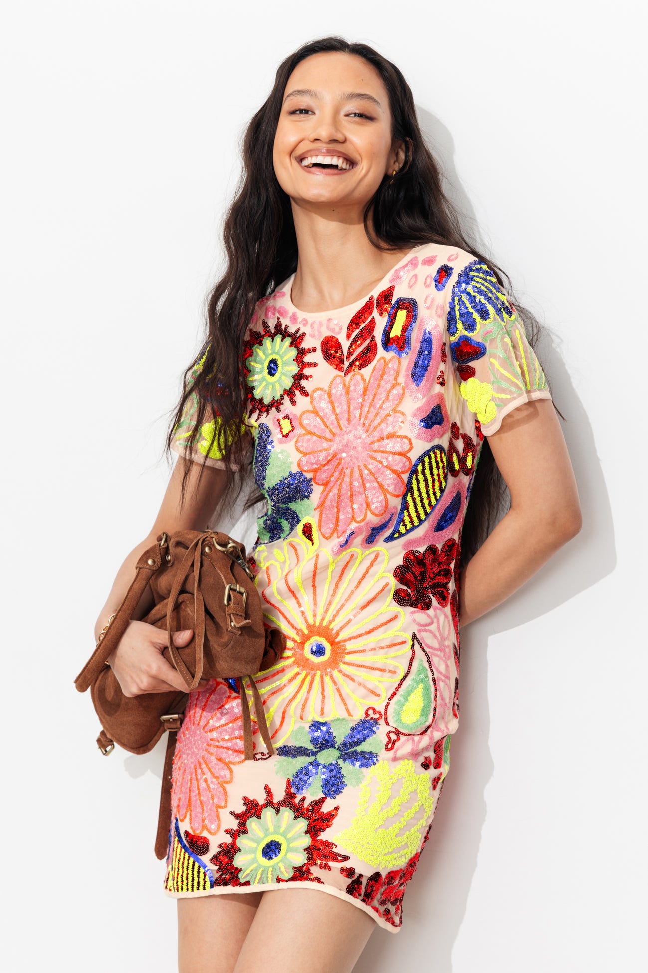 Vestido corto con lentejuelas