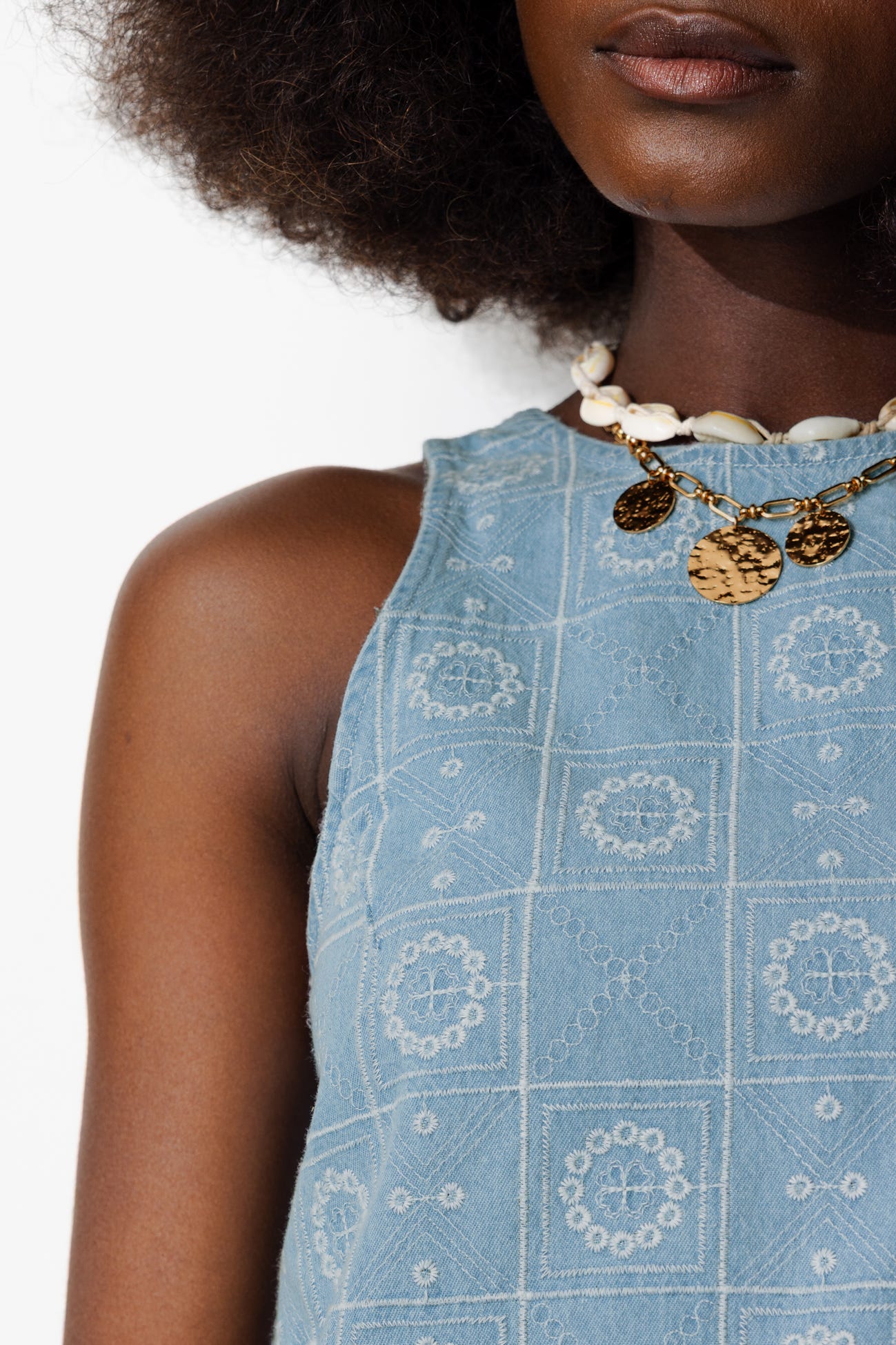 Robe courte jean brodé Femme