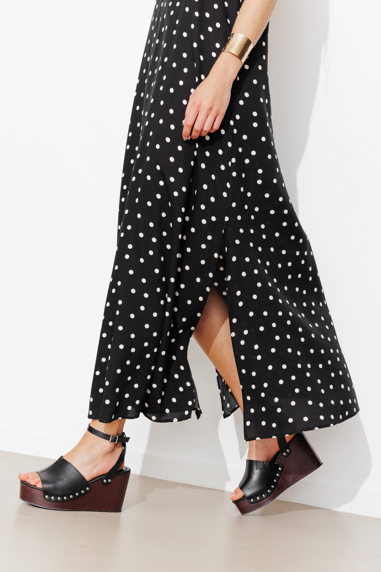 Robe longue à bretelles à pois