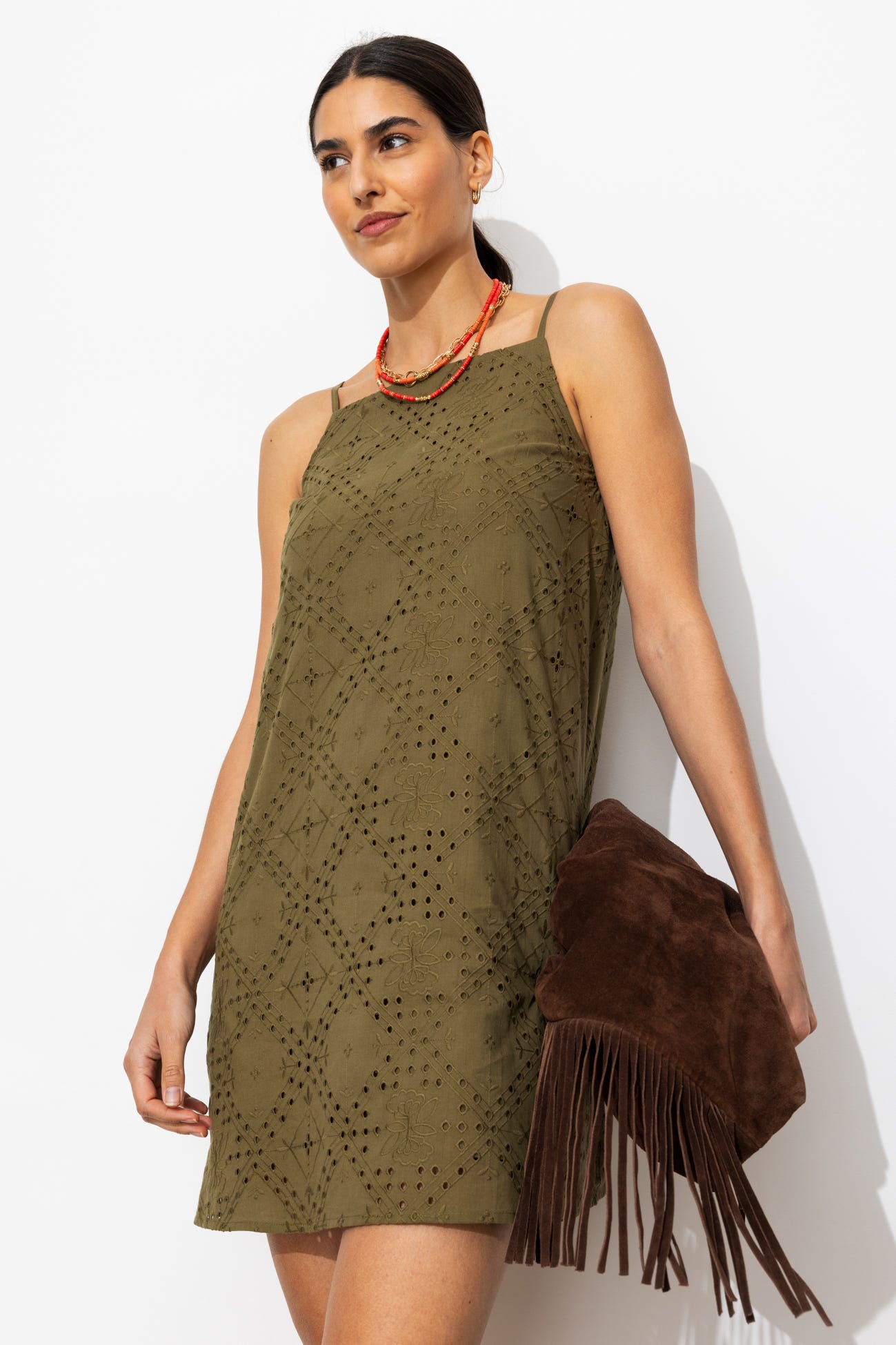 Robe courte broderie anglaise