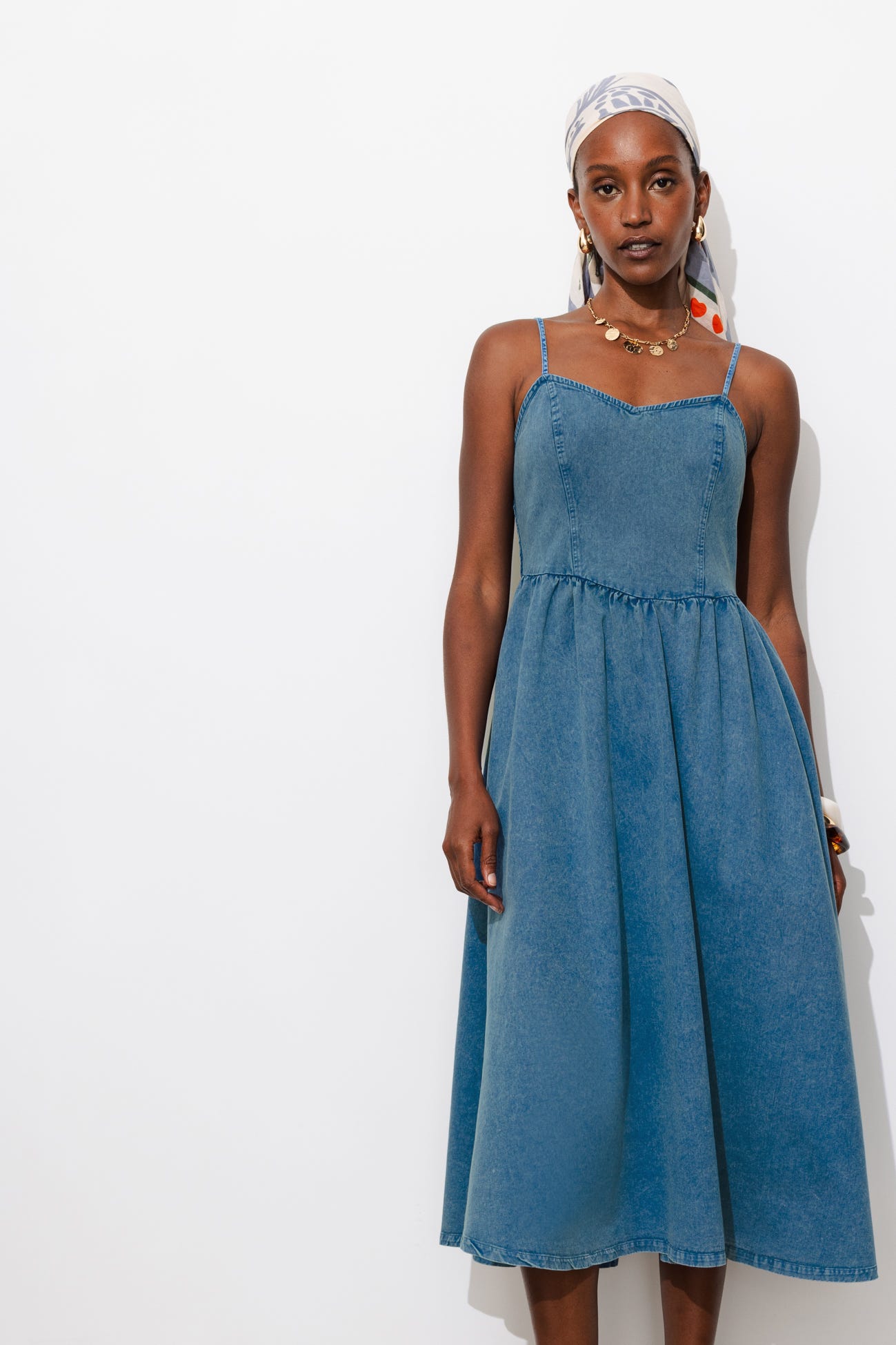 Robe midi à bretelles