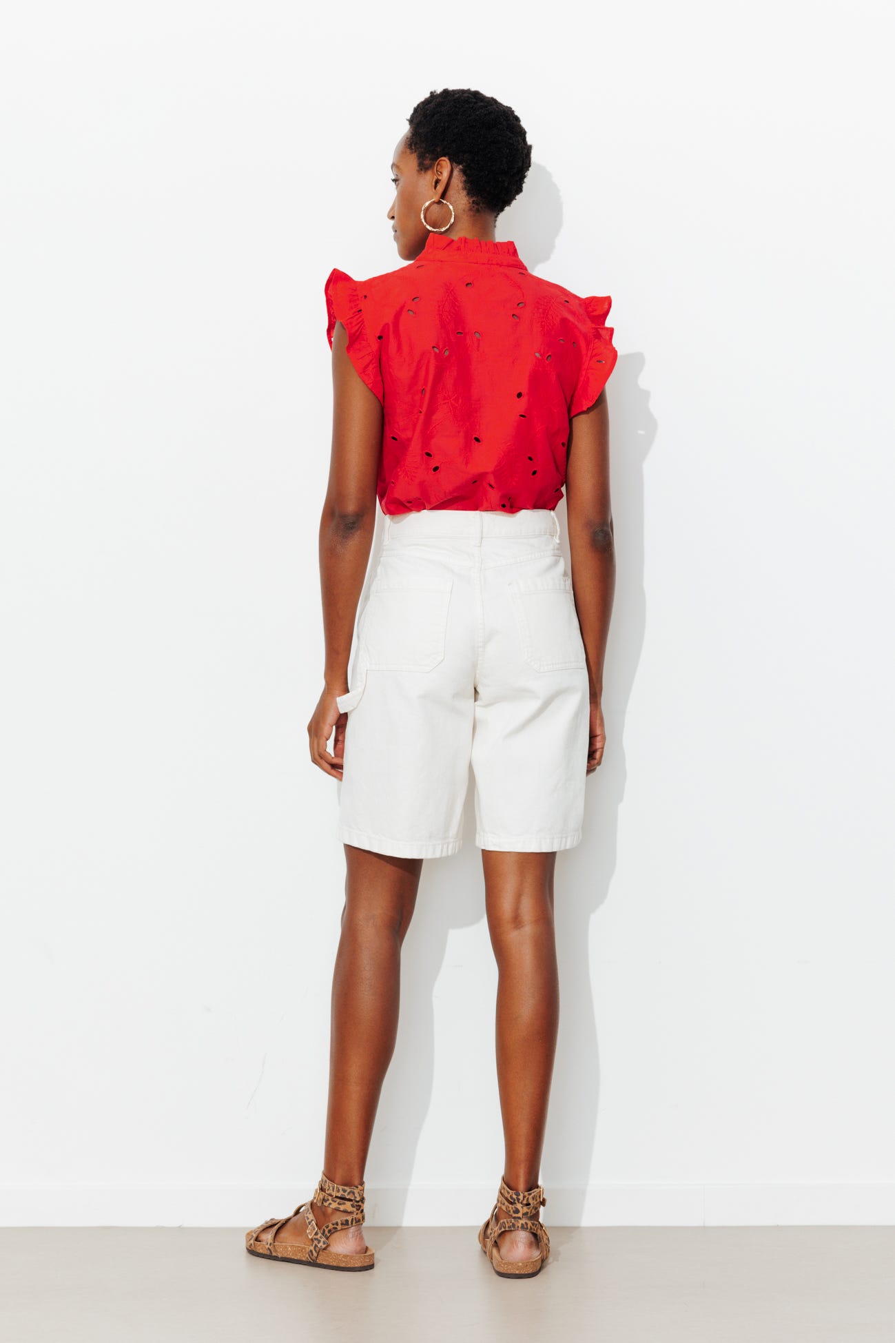 Blouse brodée unie Femme