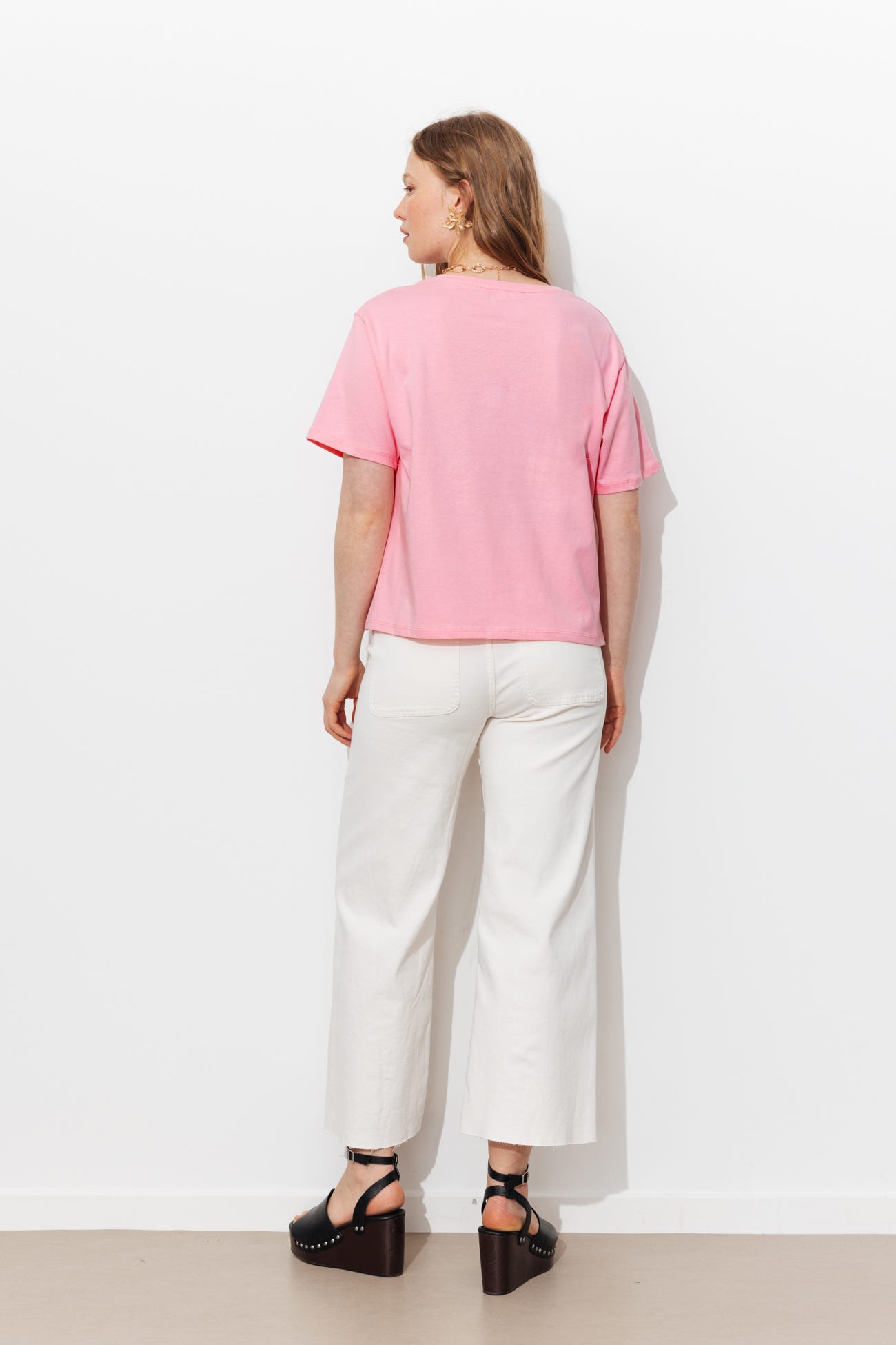 Camiseta básica cuello de pico