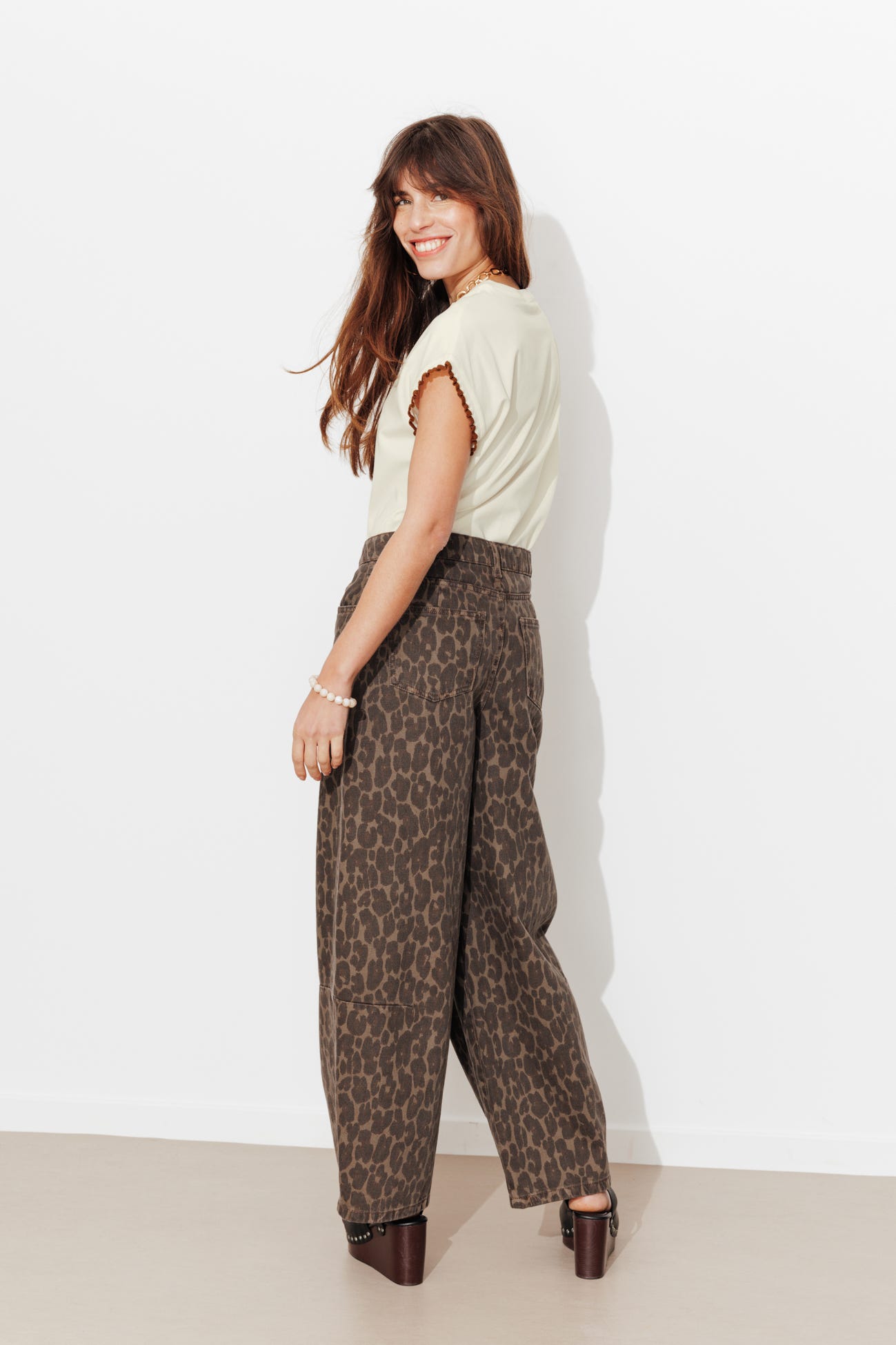 T-shirt with fancy sleeves