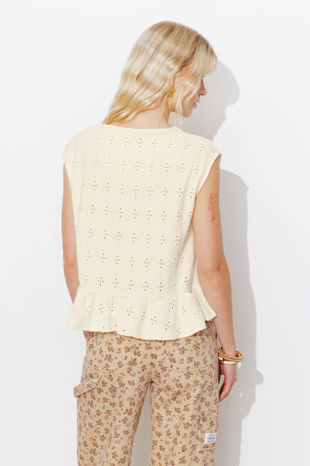 Top ajouré et volanté Femme