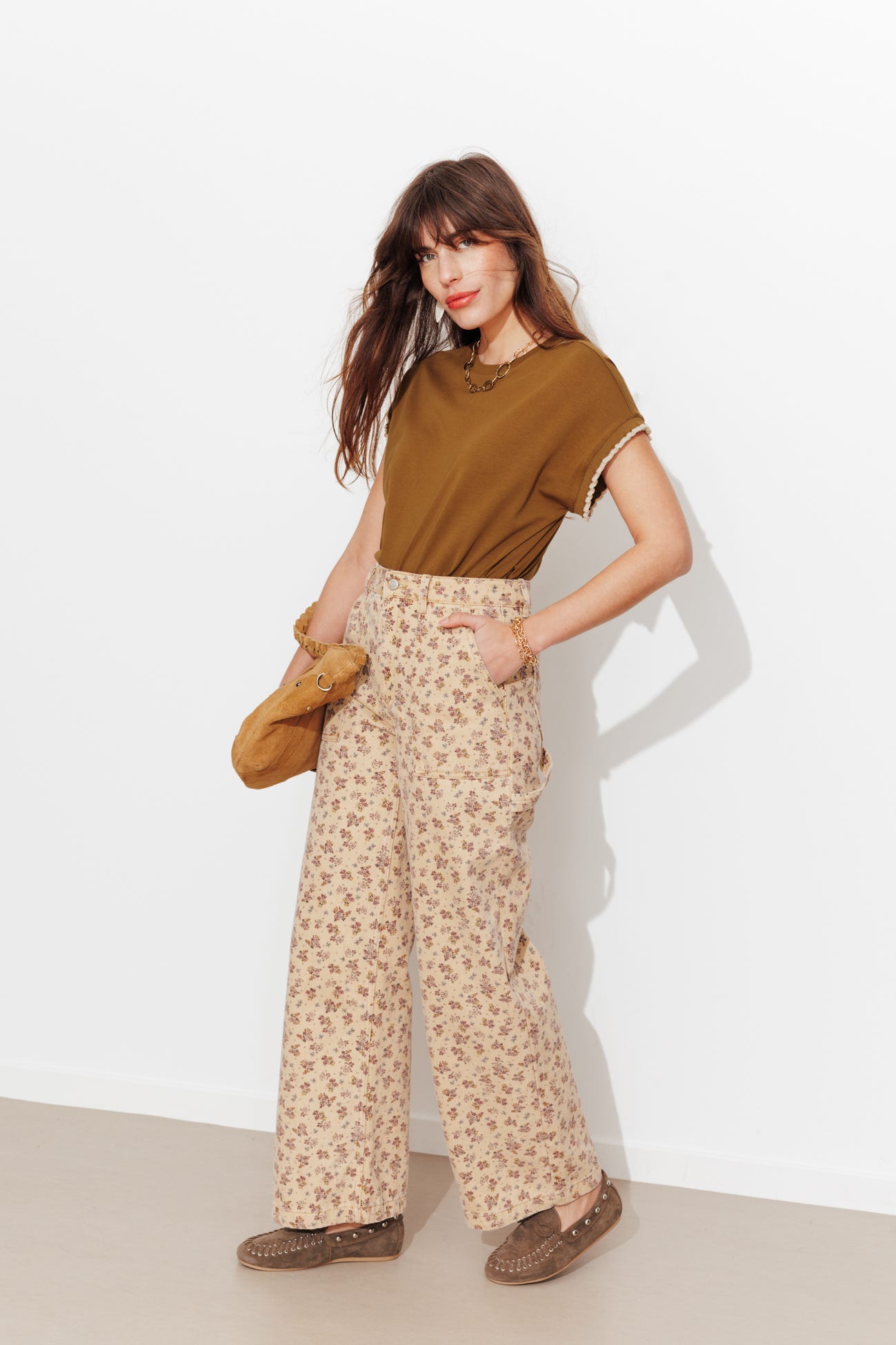 T-shirt with fancy sleeves