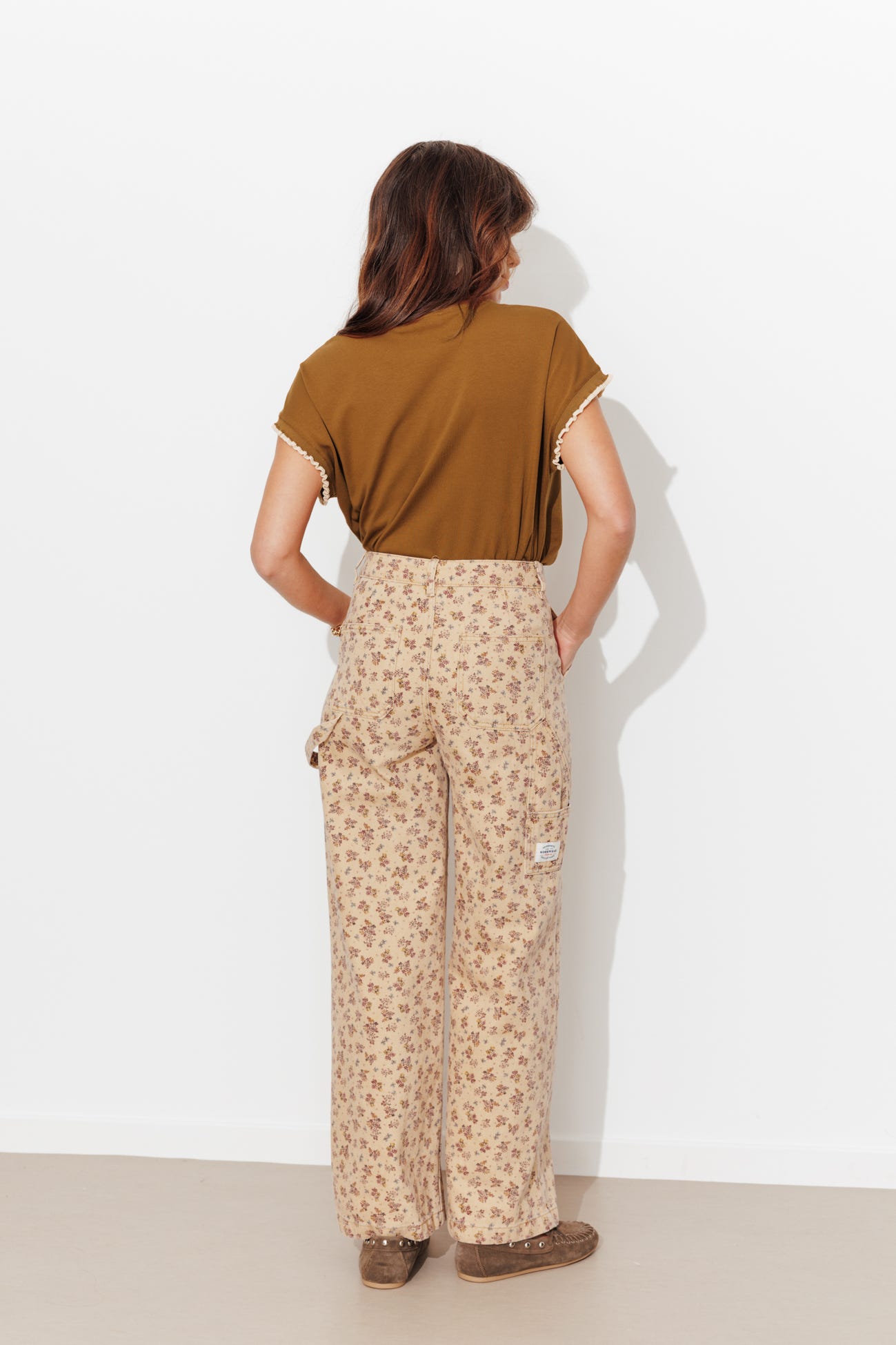 T-shirt with fancy sleeves