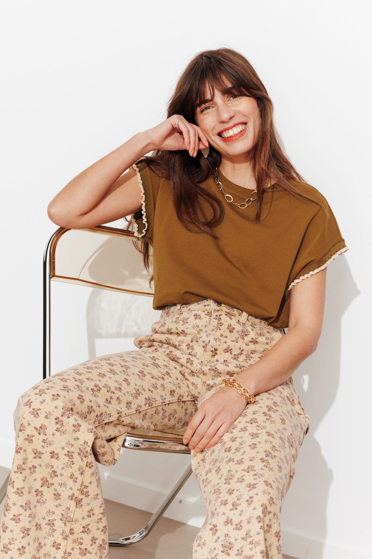 T-shirt with fancy sleeves