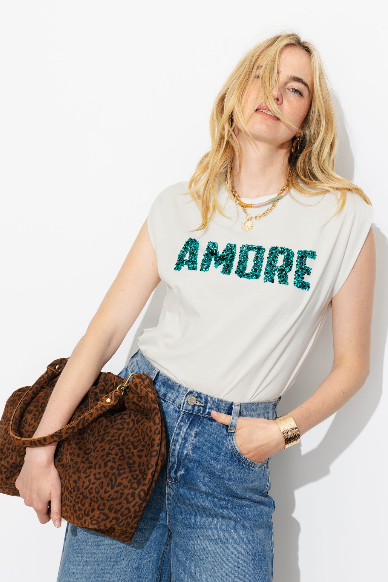 T-shirt à message AMORE
