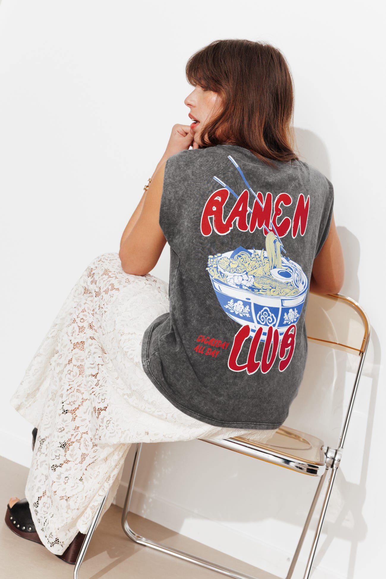 T-shirt donna scritta RAMEN
