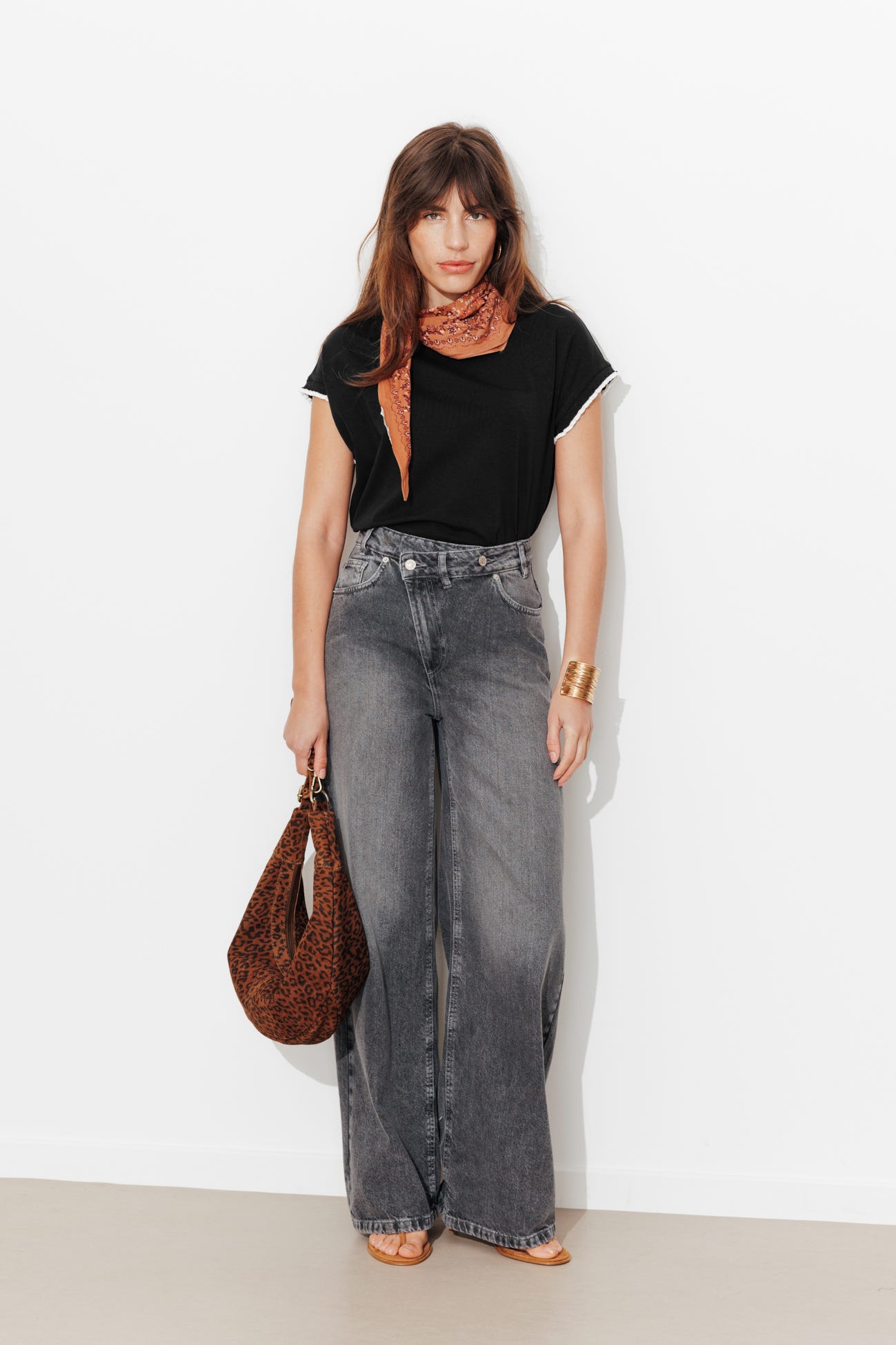 T-shirt with fancy sleeves