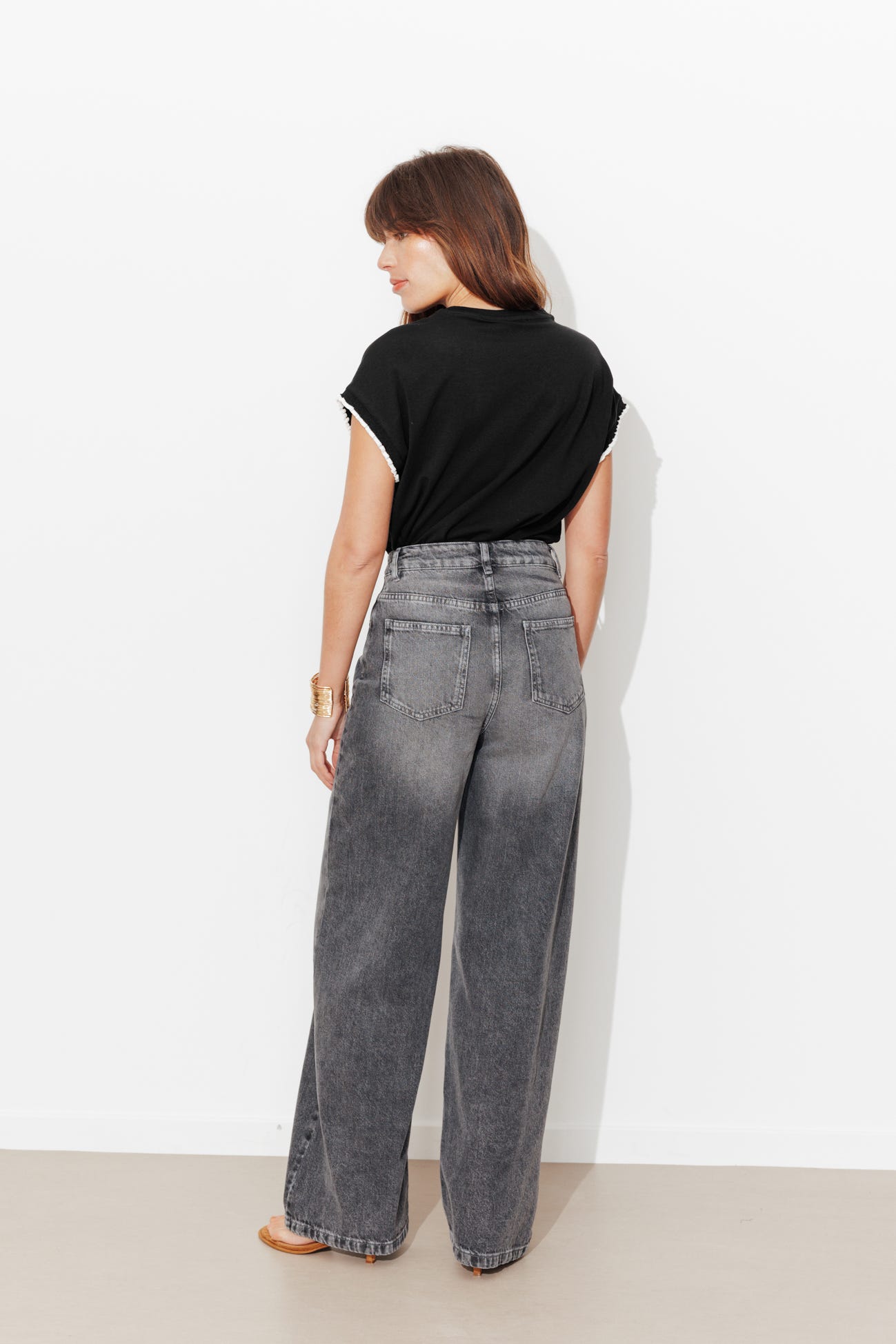 T-shirt with fancy sleeves