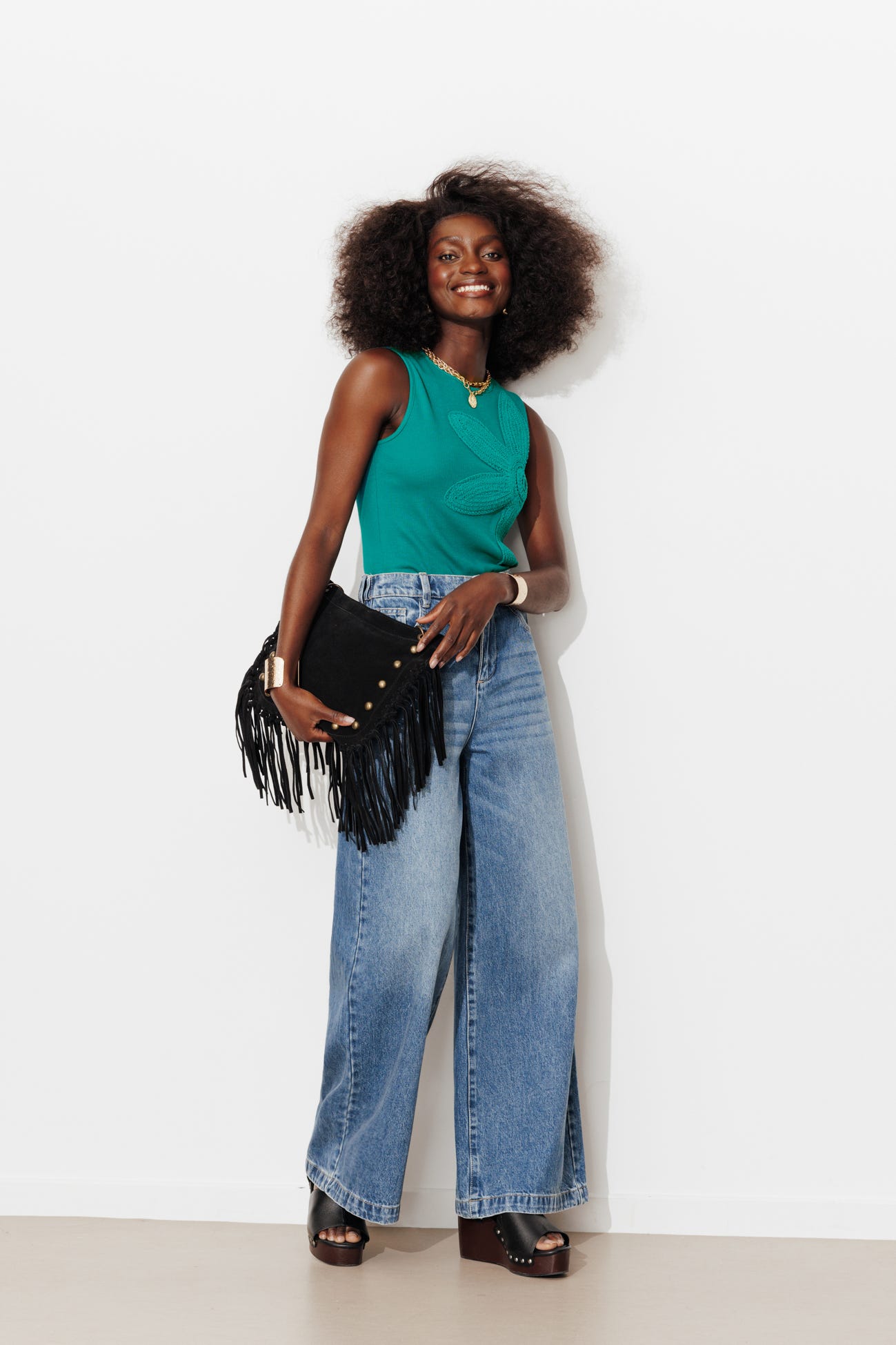 Débardeur côtelé fleur brodée