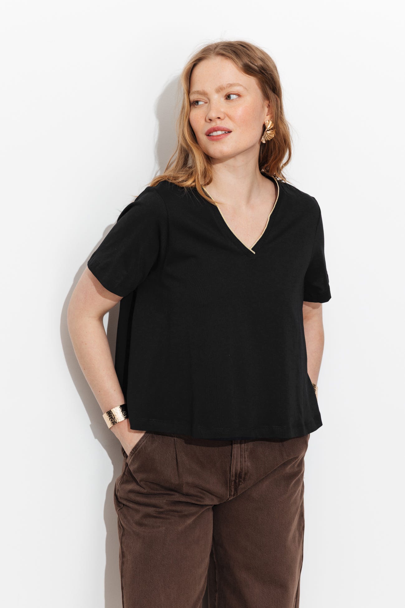 T-shirt évasé col irisé