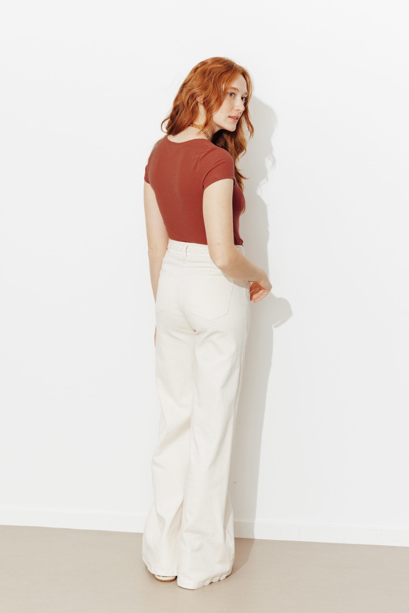 T-shirt con scollo a paletta