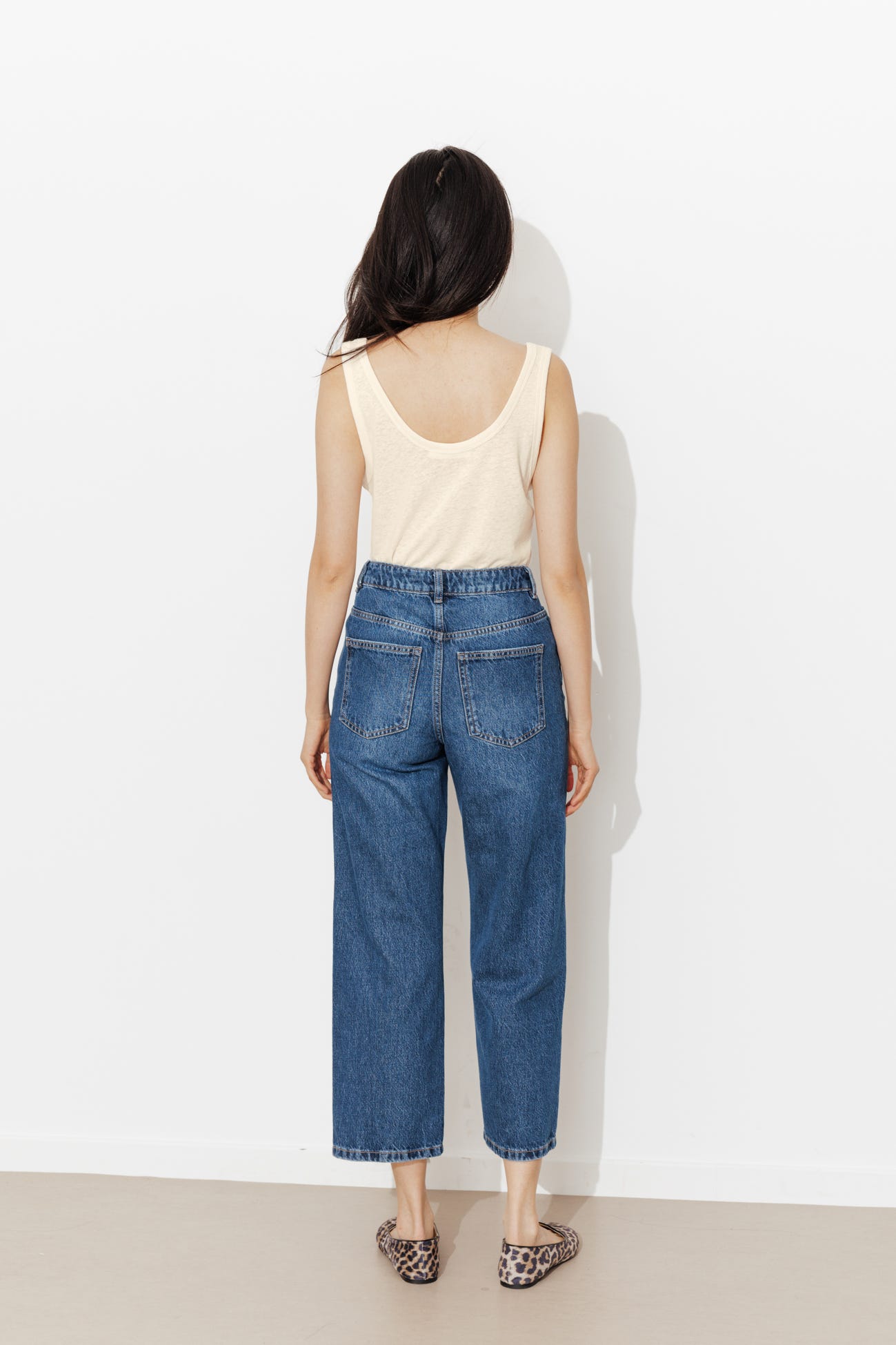 Linen-blend sleeveless top