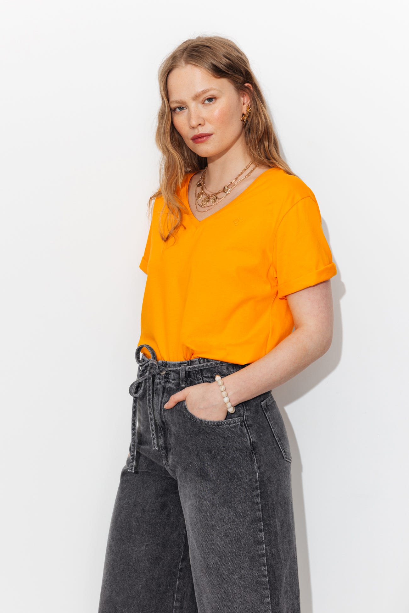 Camiseta básica cuello de pico