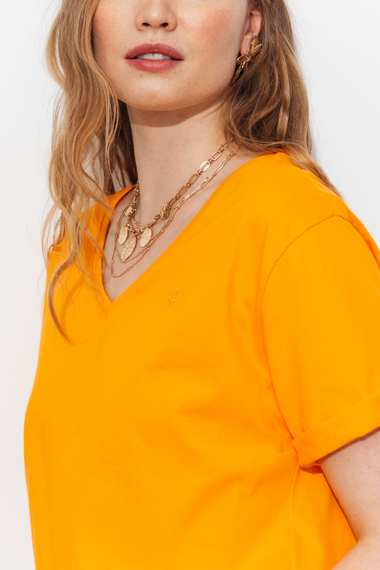 Camiseta básica cuello de pico