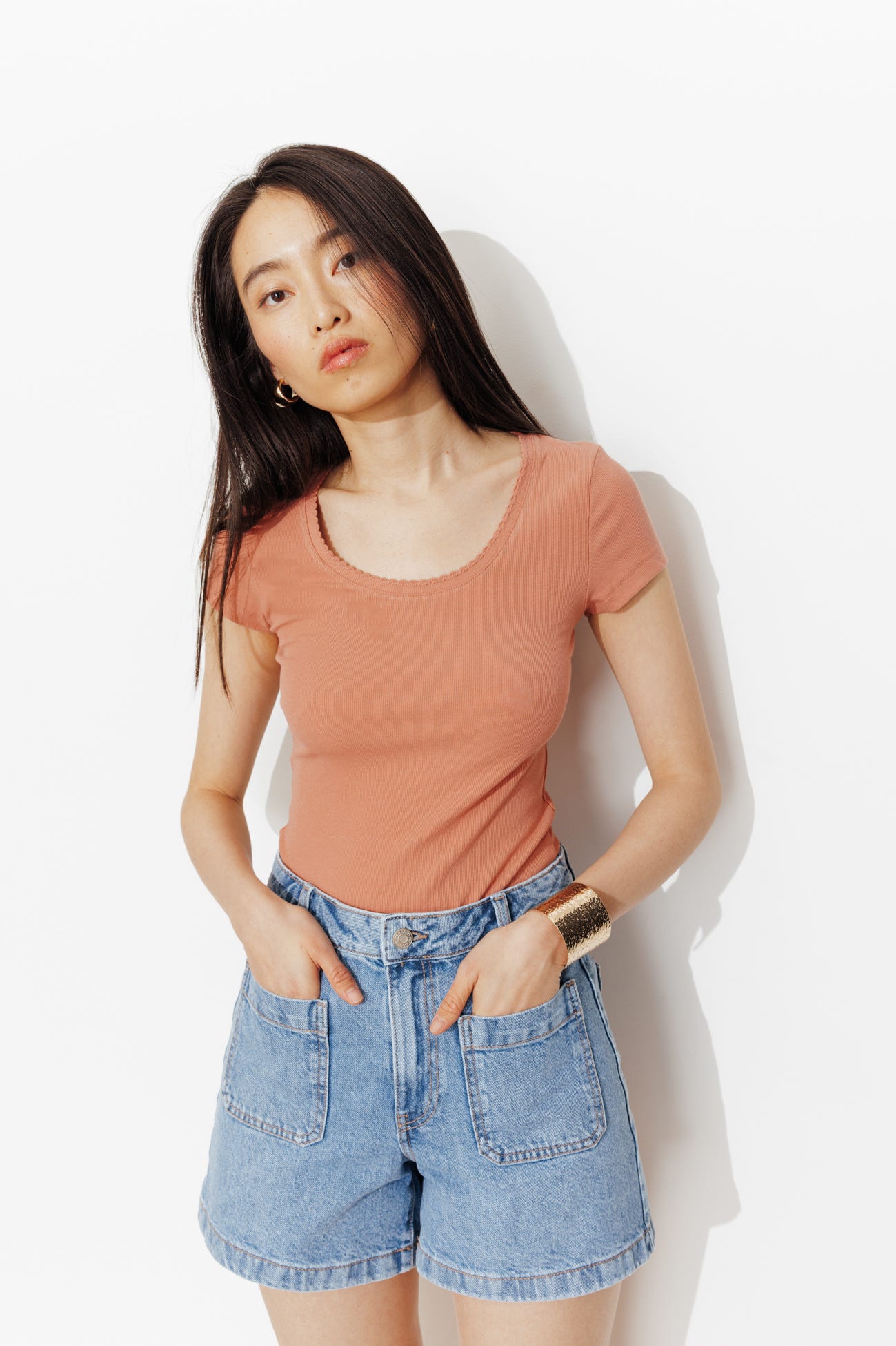 Camiseta cuello redondeado