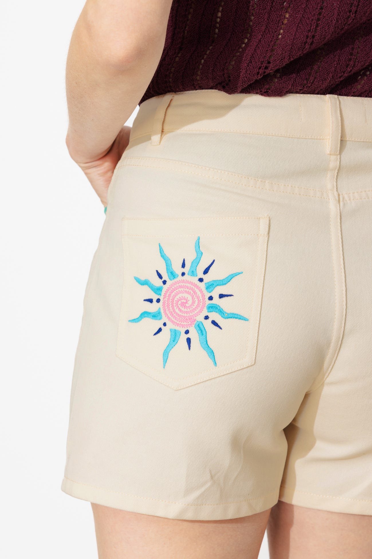 Short en toile unie Femme