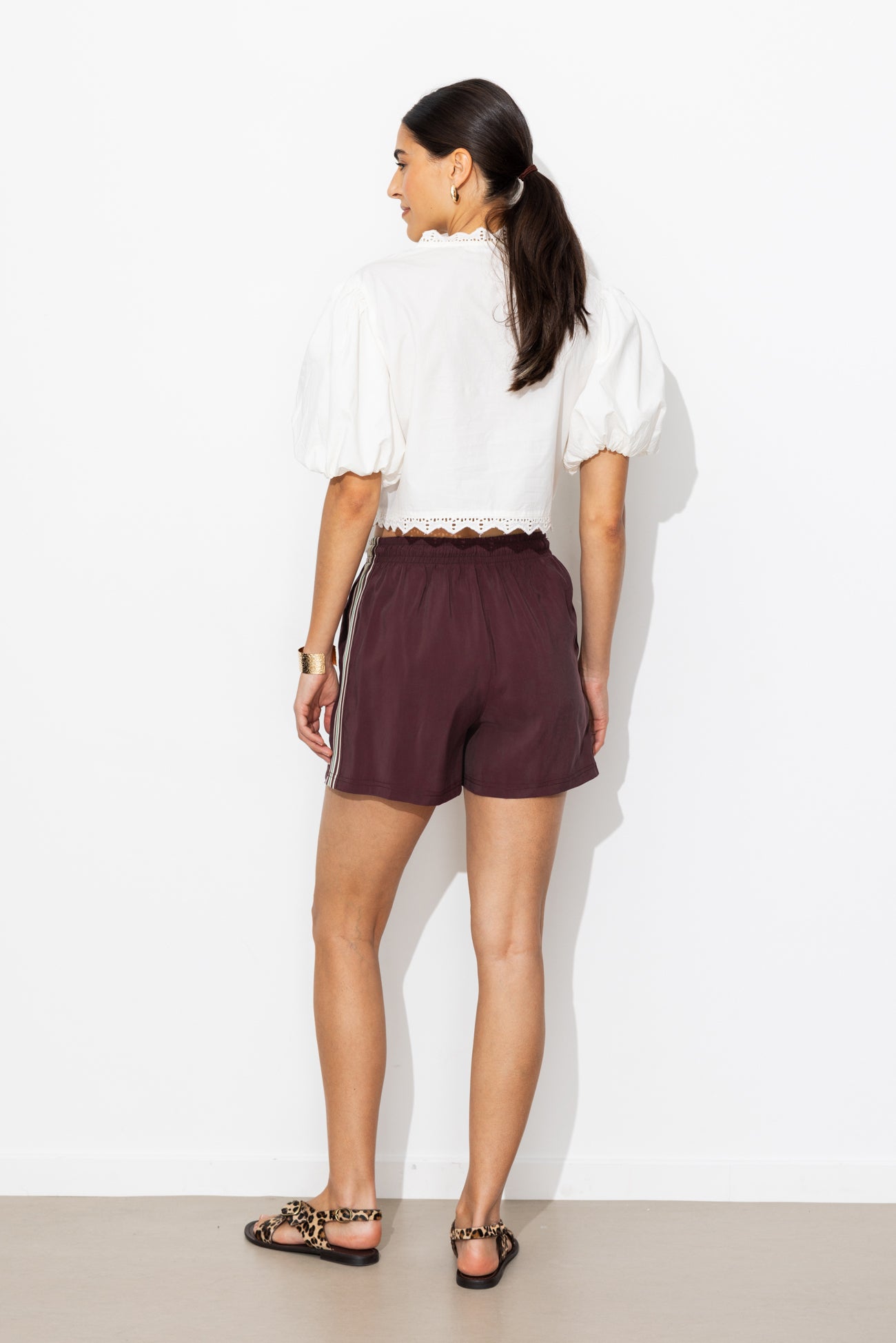 Sporty shorts with bands - Bordeaux red