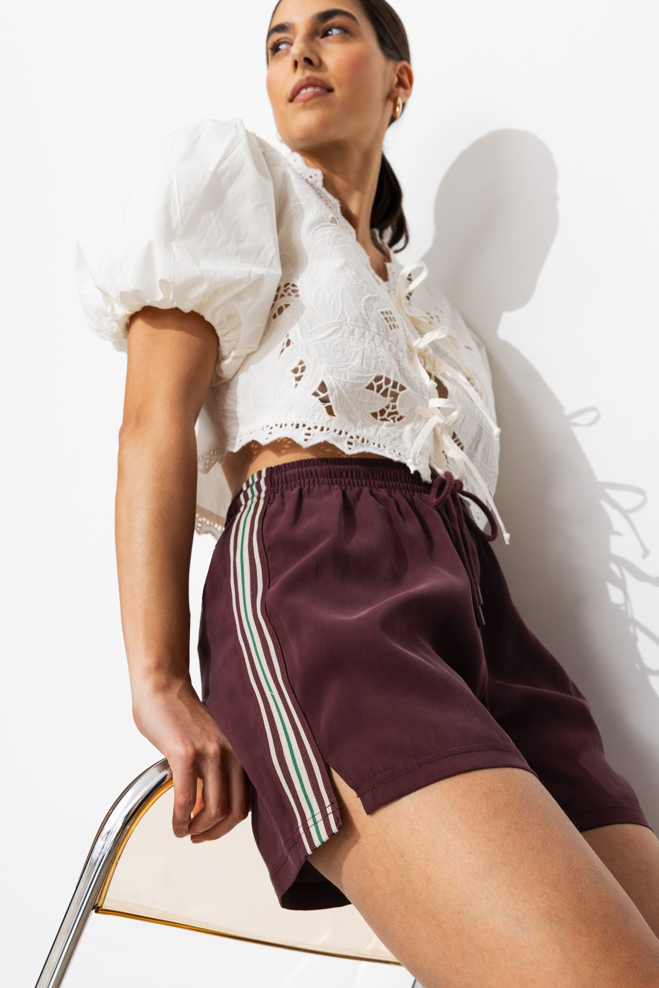 Short sporty à bandes Femme