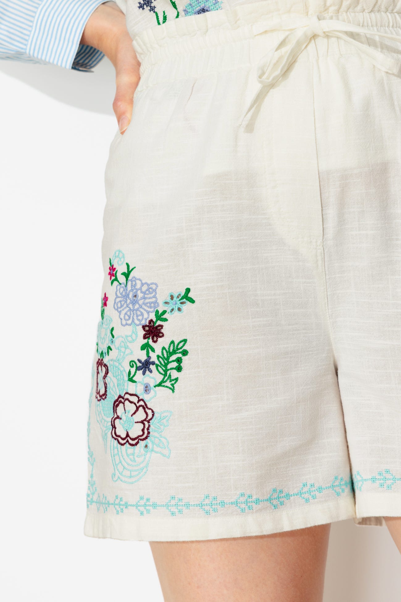 Short en coton brodé Femme
