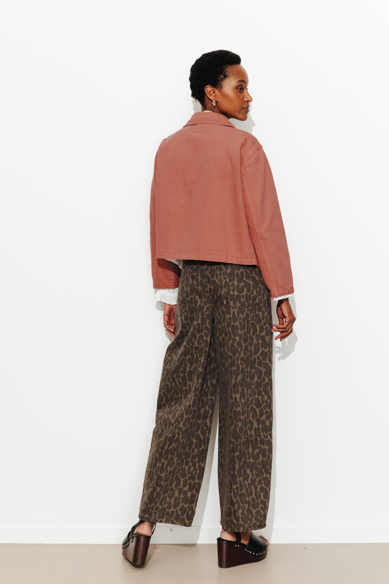 Veste courte brodée Femme