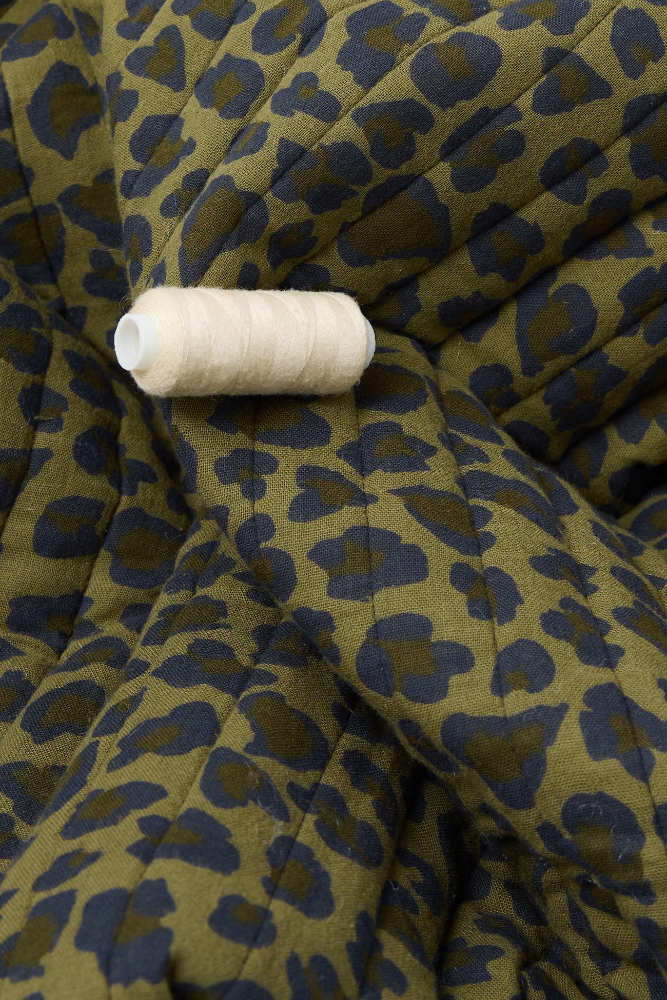 Coupon 2 m matelassé léopard