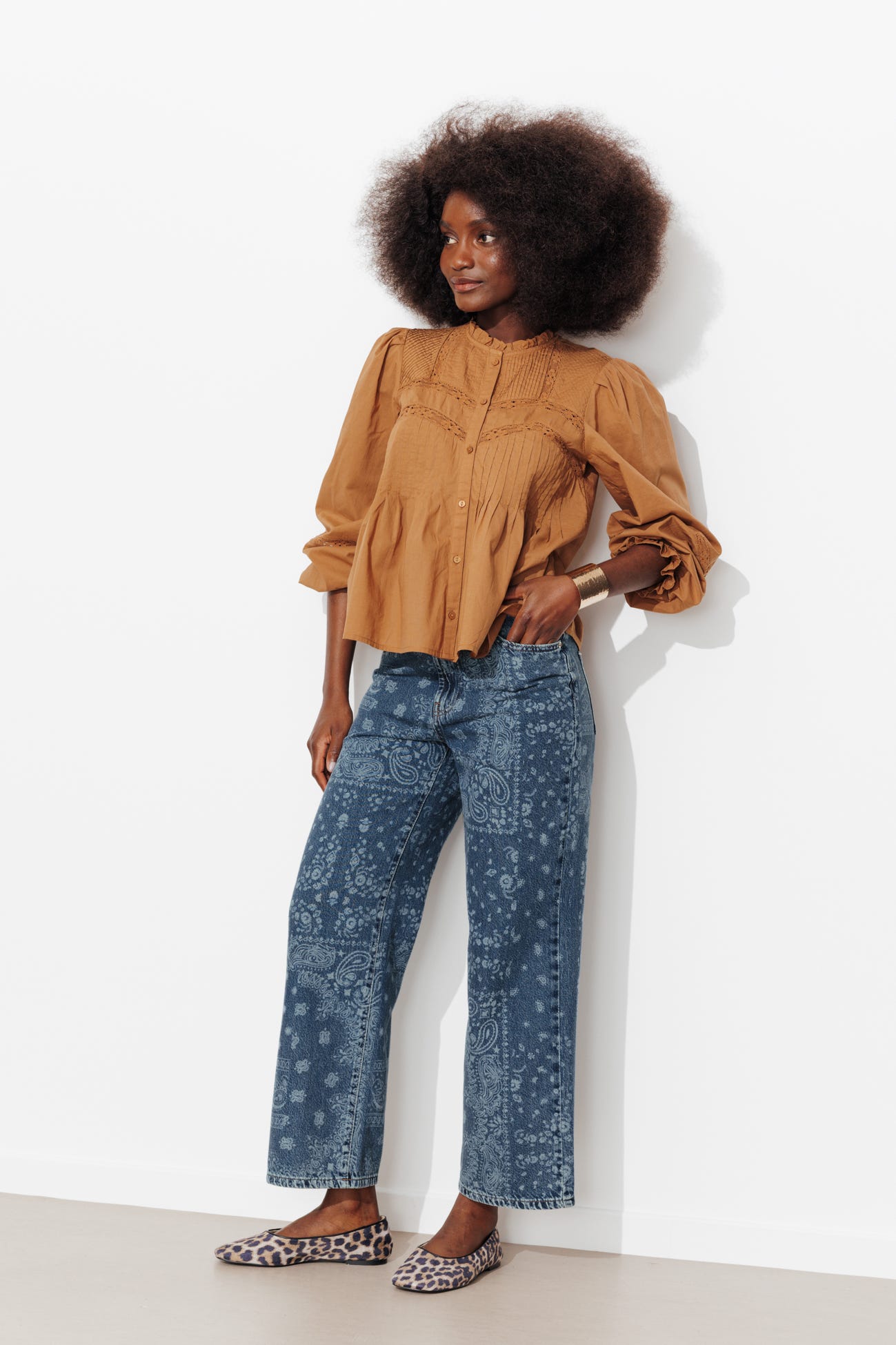 Jean délavé motif laser Femme