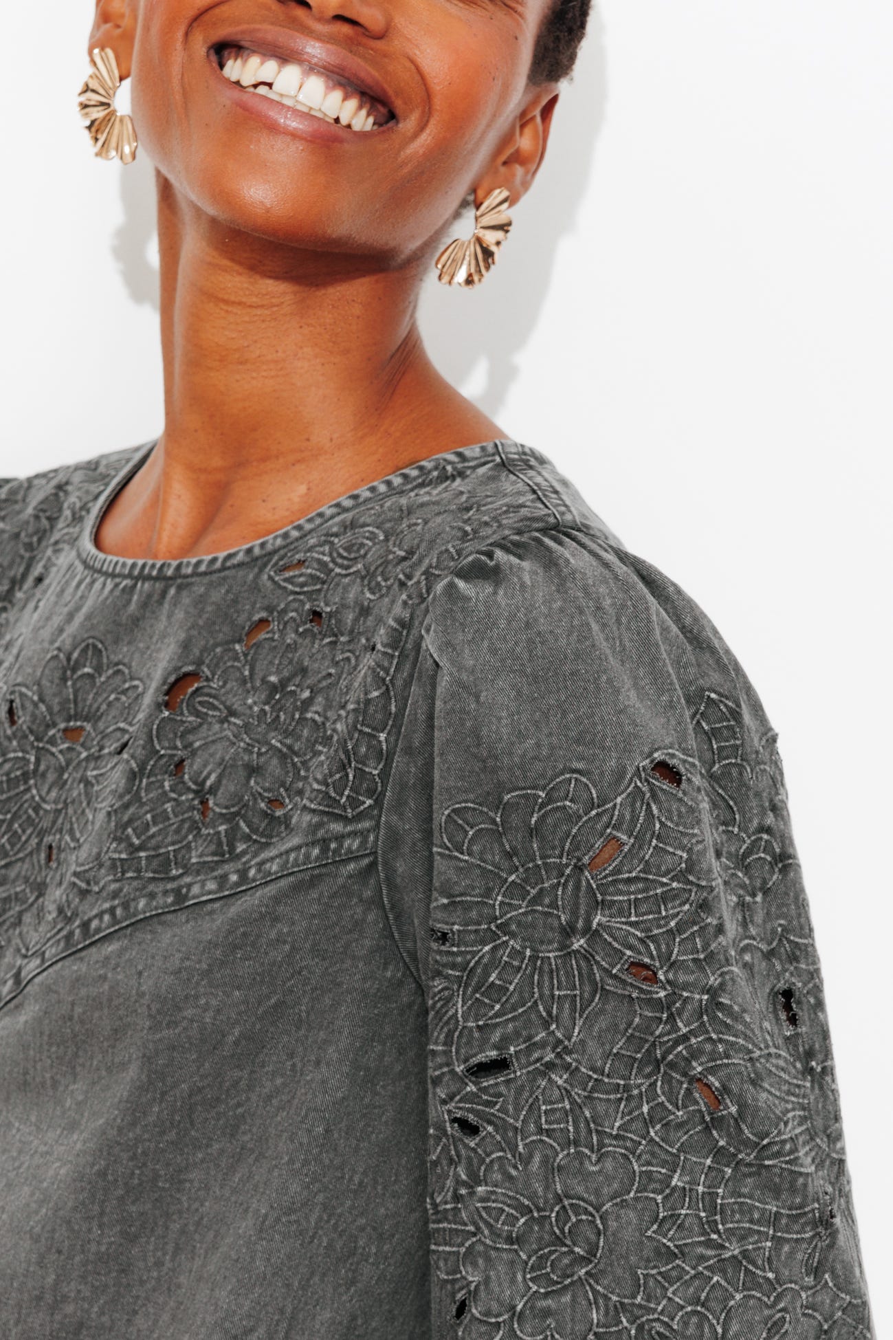 Robe en jean brodé Femme