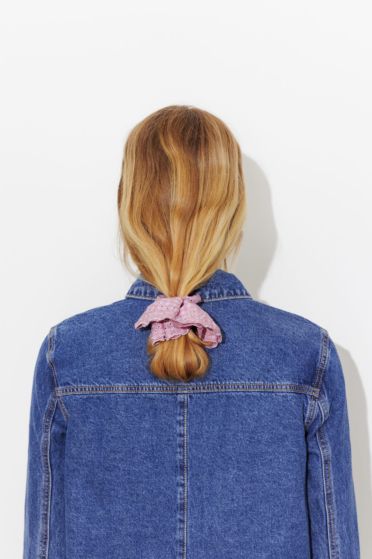 Scrunchie ricamo punto inglese