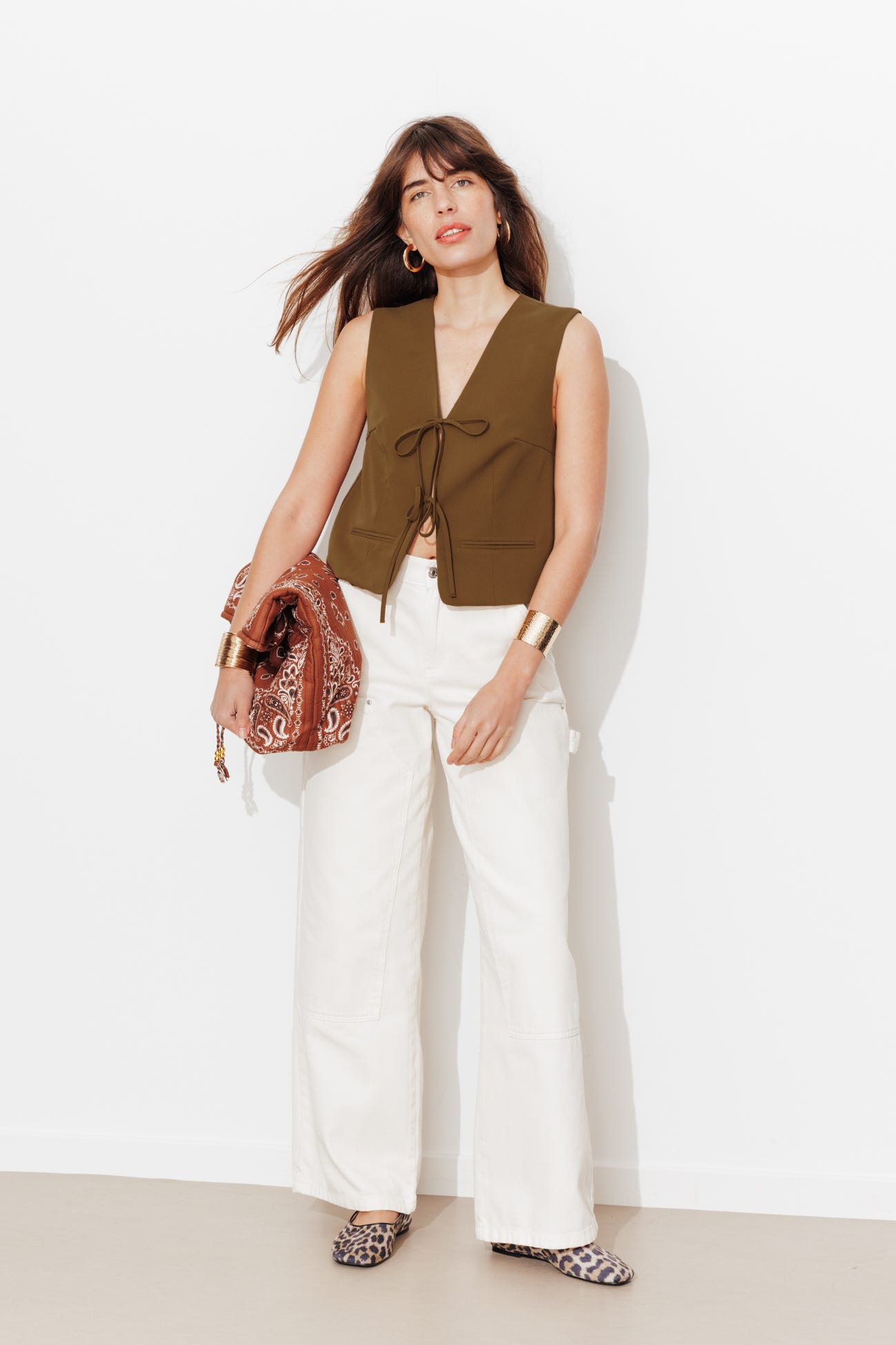 Gładki żakiet wiązany