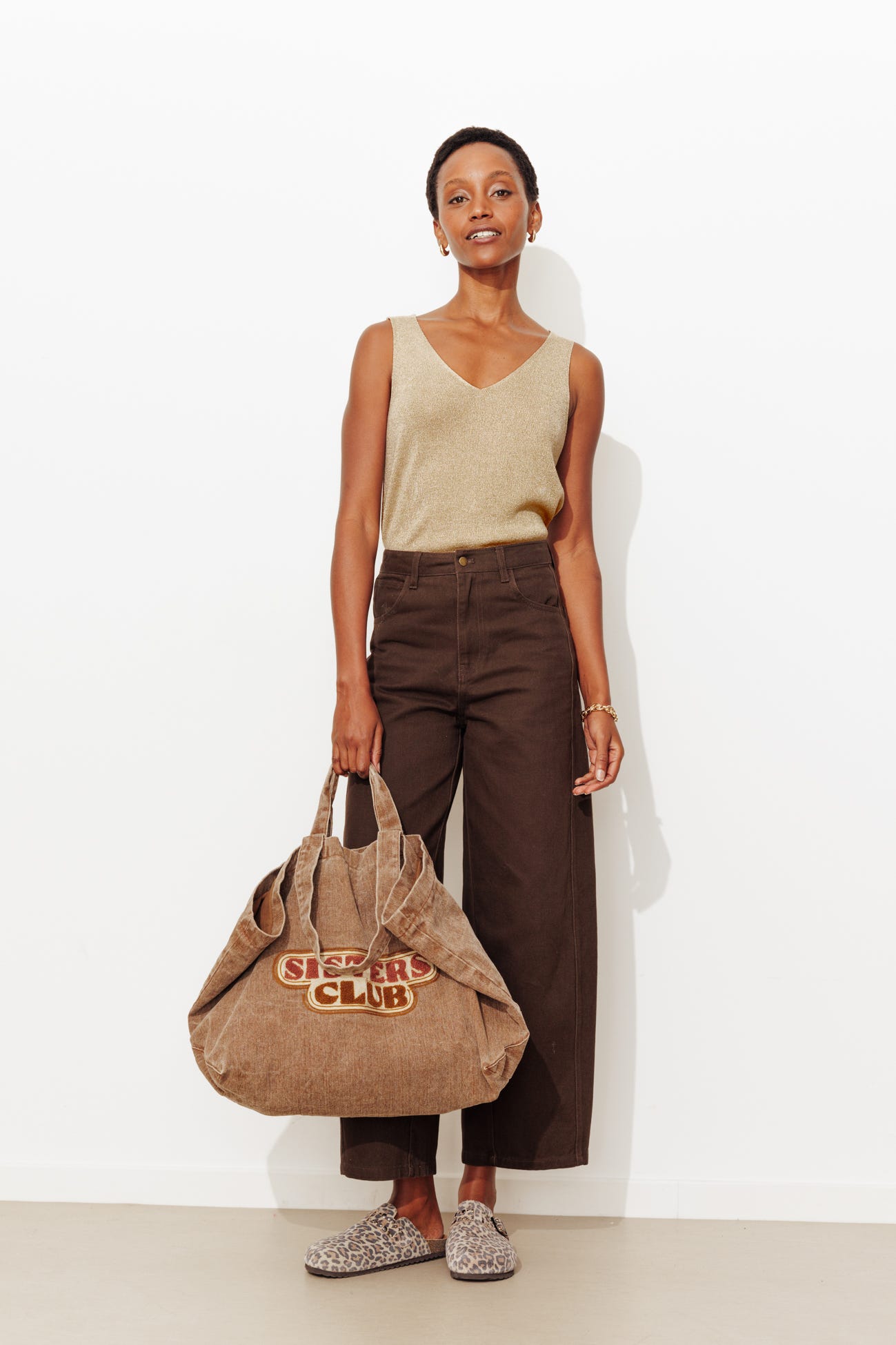 Damski sweter z cekinami