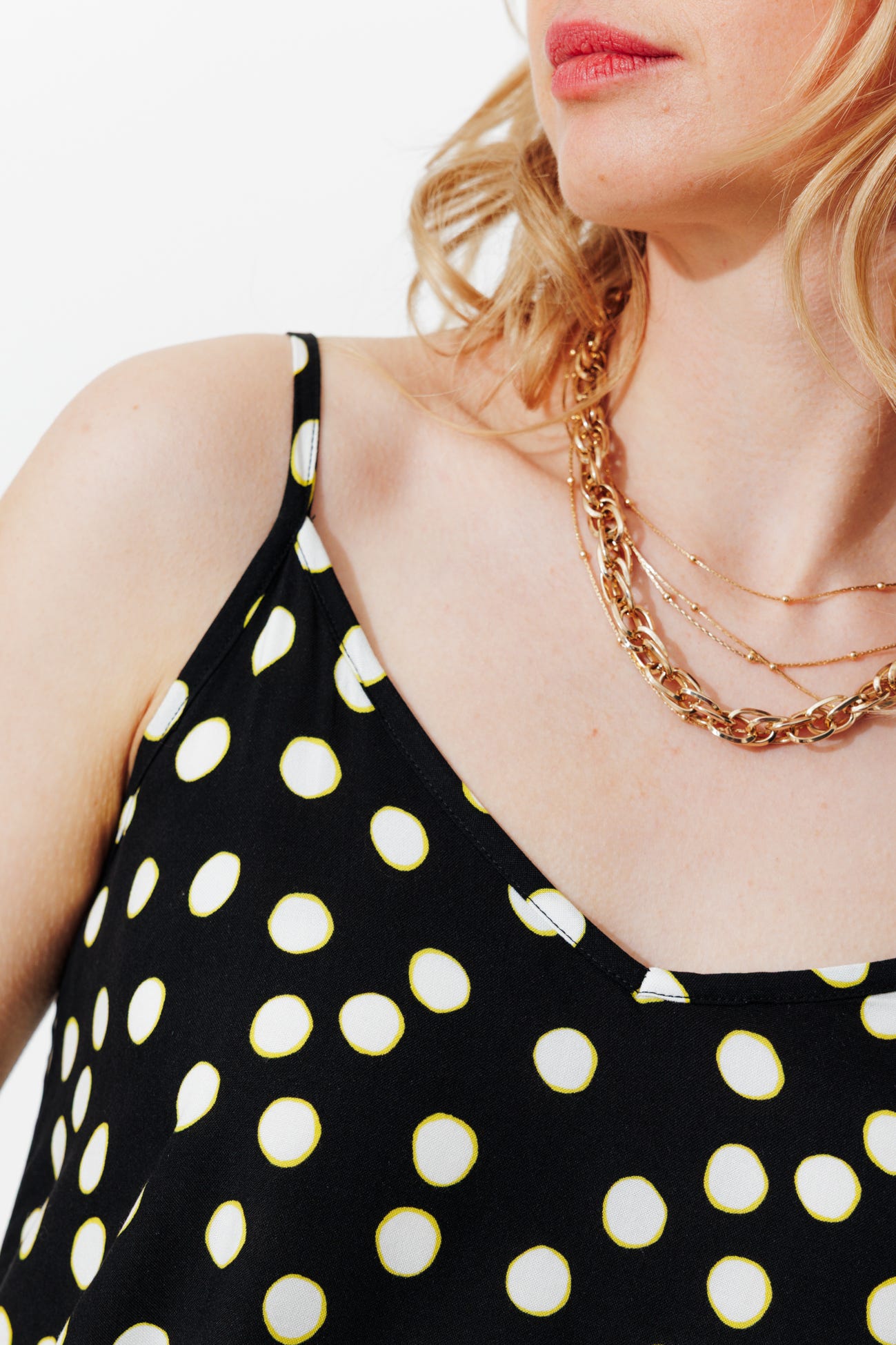 Abito corto con spalline