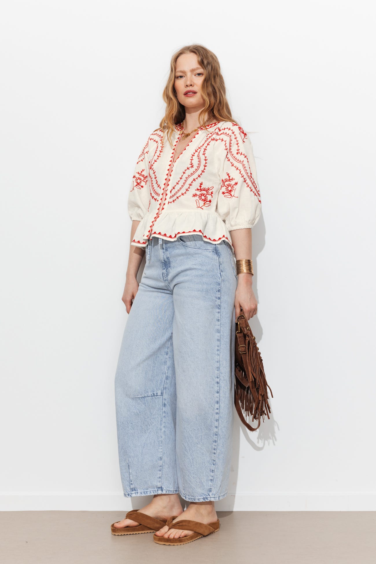 Blouse folk brodée Femme