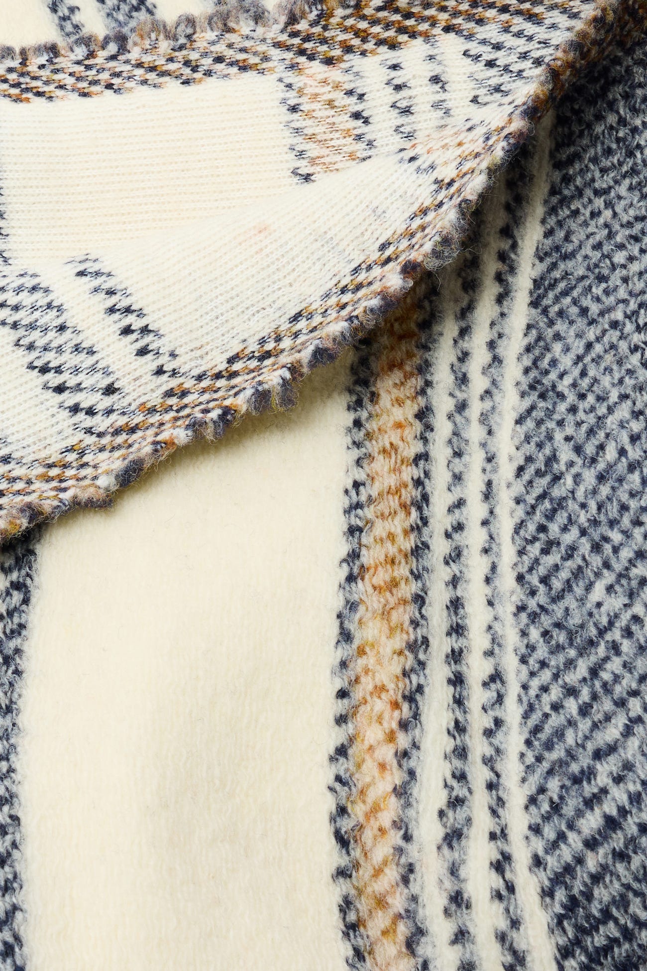 Coupon 2 m en laine mélangée