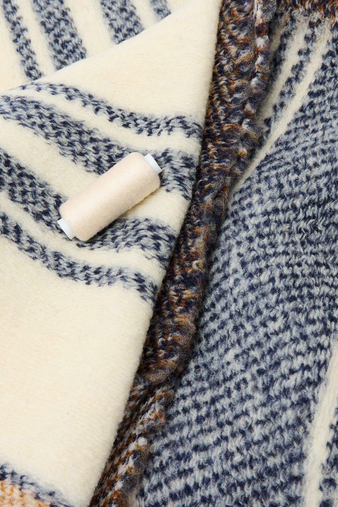 Coupon 2 m en laine mélangée