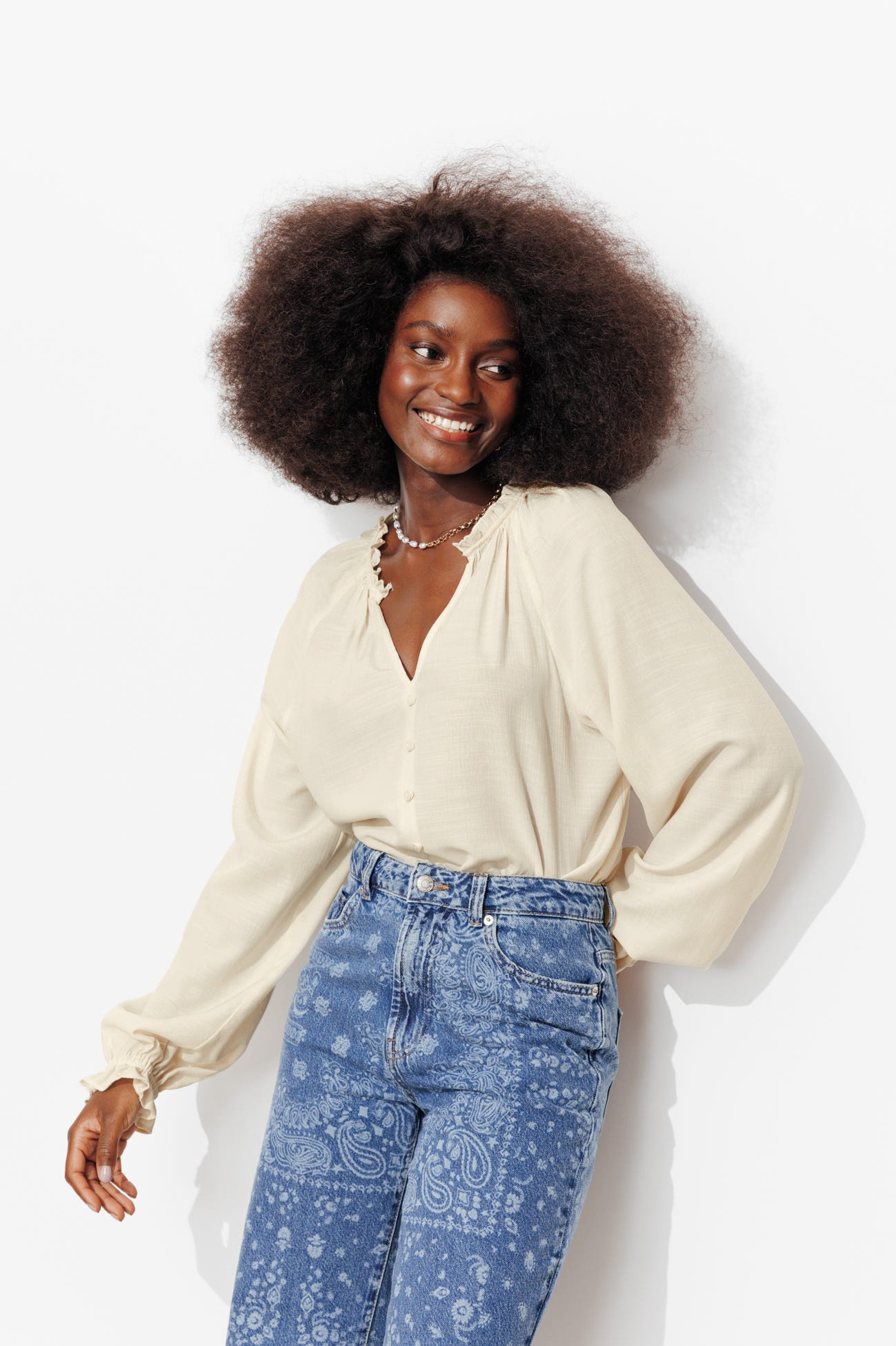 Blusa cuello con volante