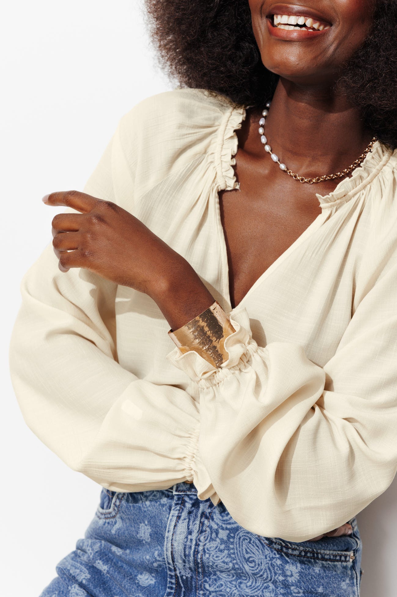 Blusa cuello con volante