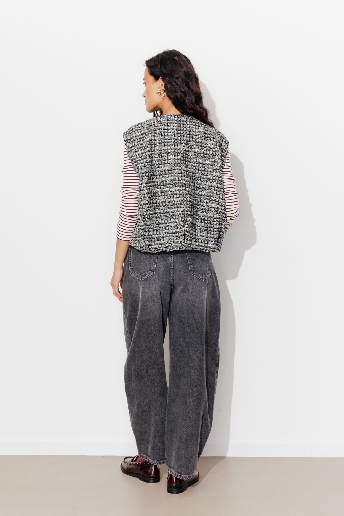 Sleeveless tweed blouson