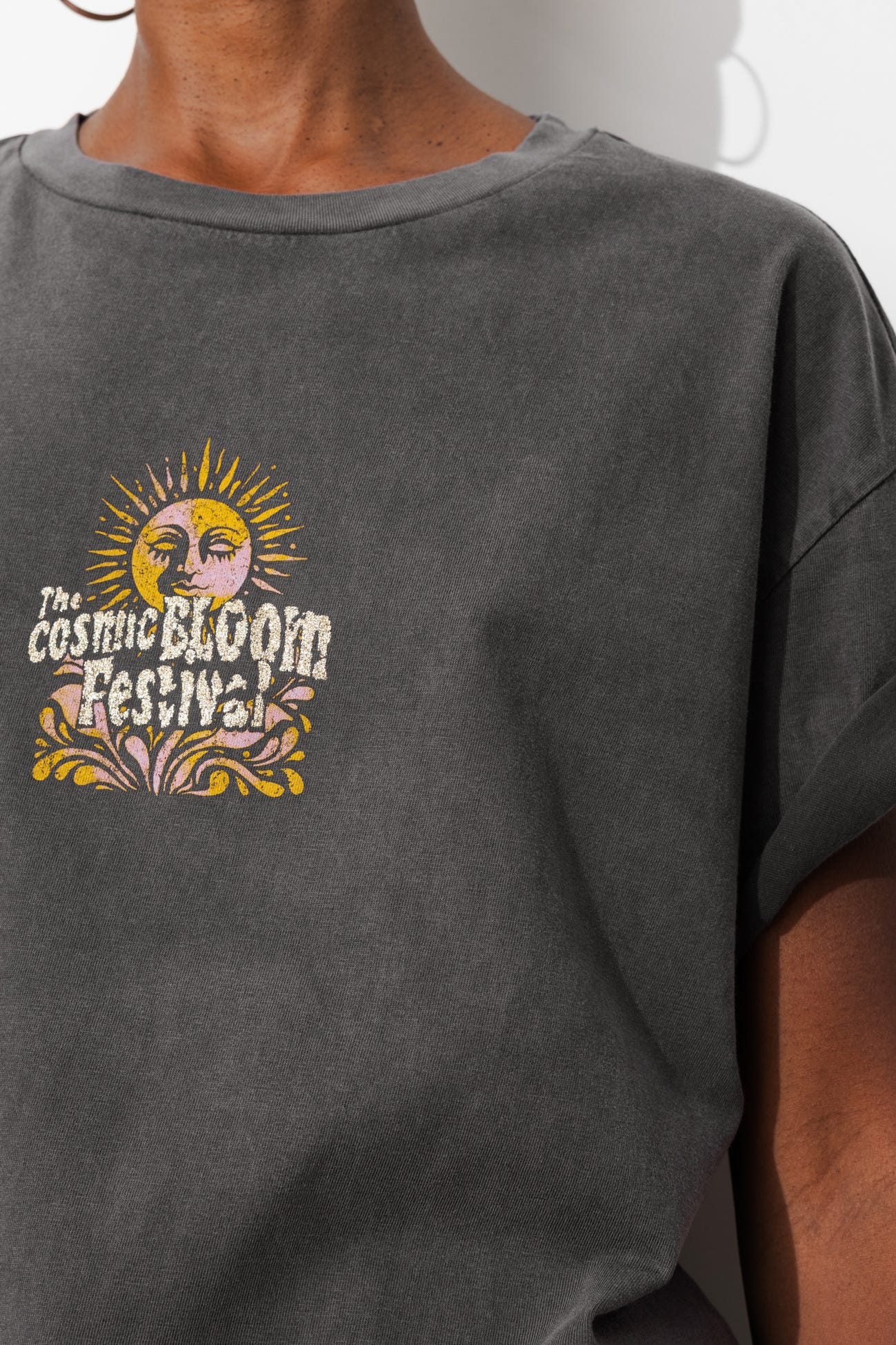 T-shirt message cosmic bloom