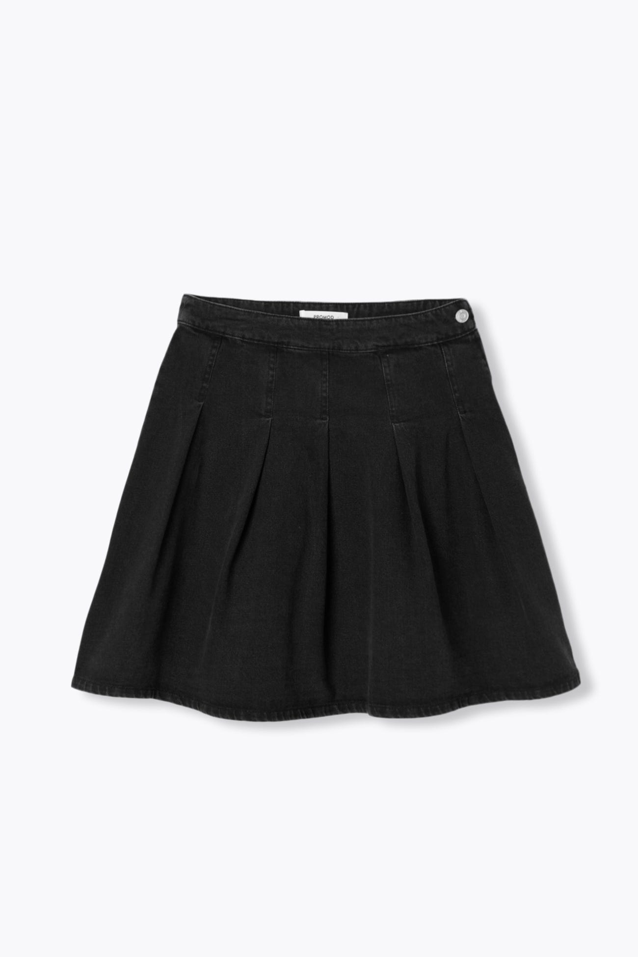 Pleated denim skirt