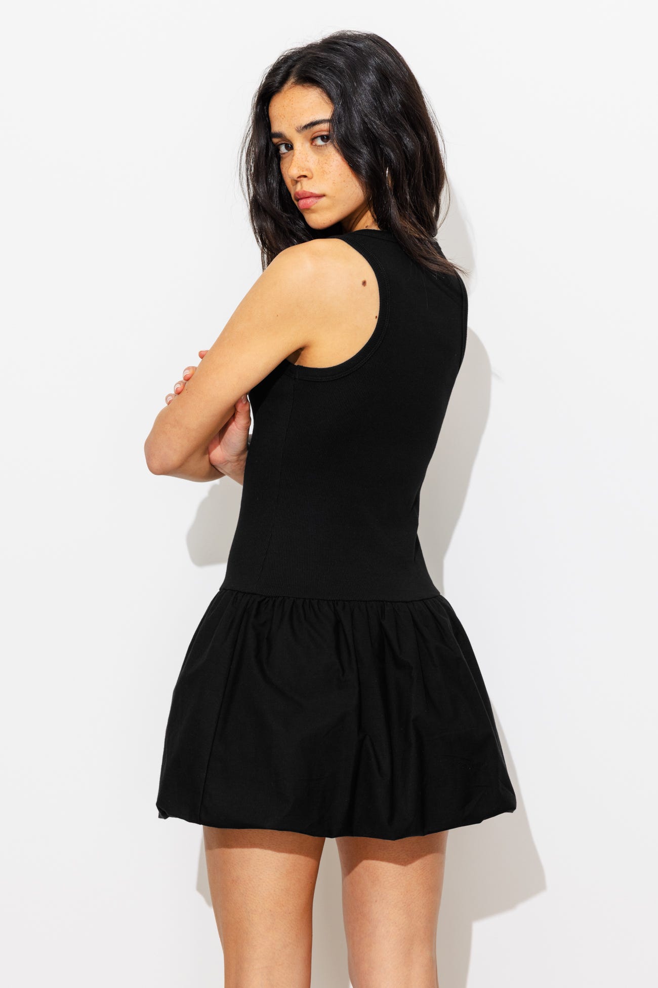 Robe boule courte et unie