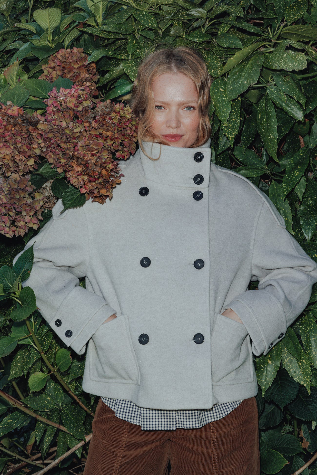 Manteau court et doux Femme