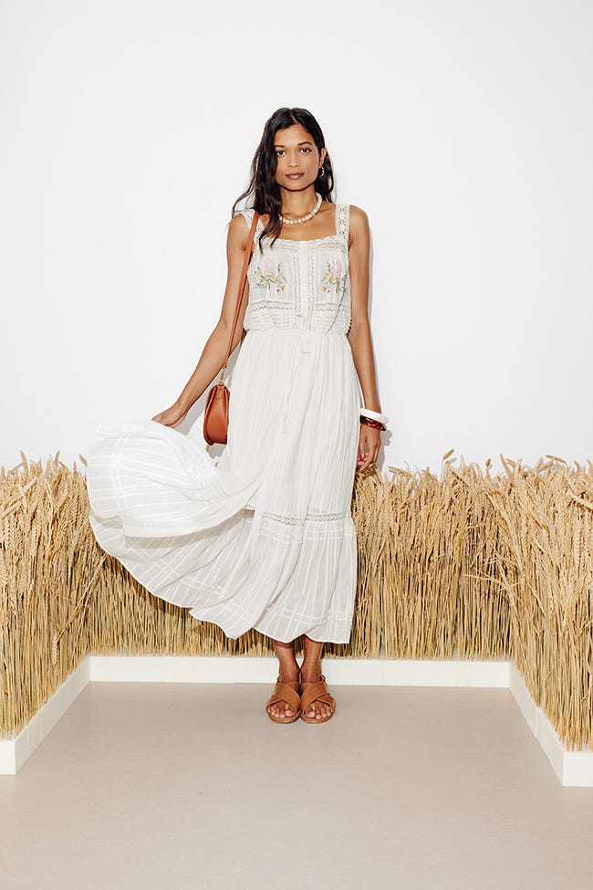 Robe midi en cotonnade brodée