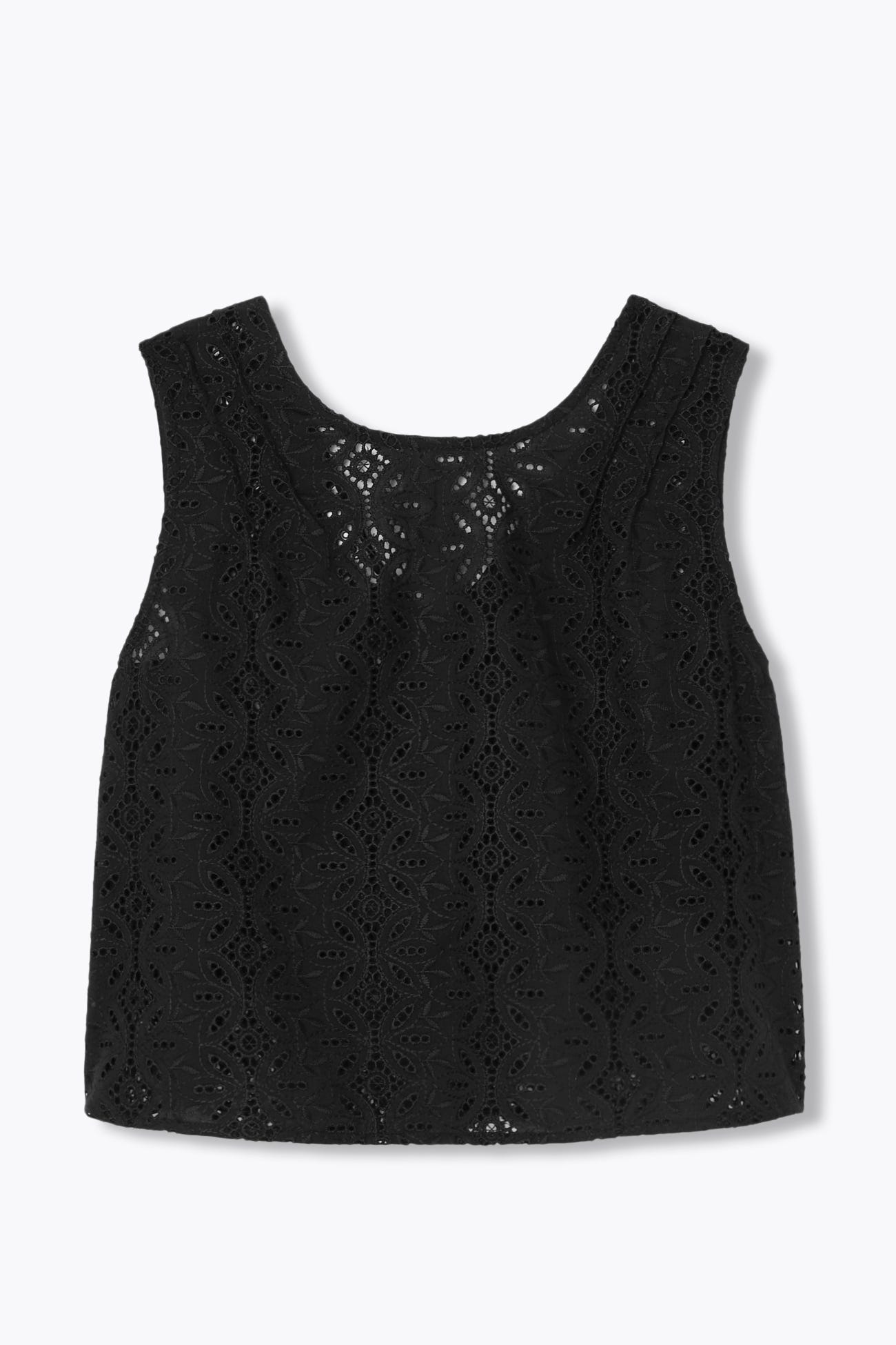 Broderie anglaise top