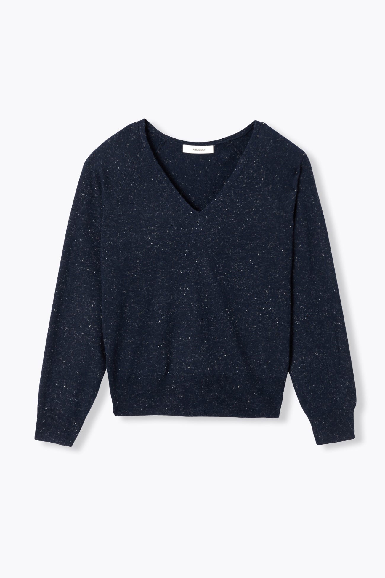 Lightweight glitzy jumper