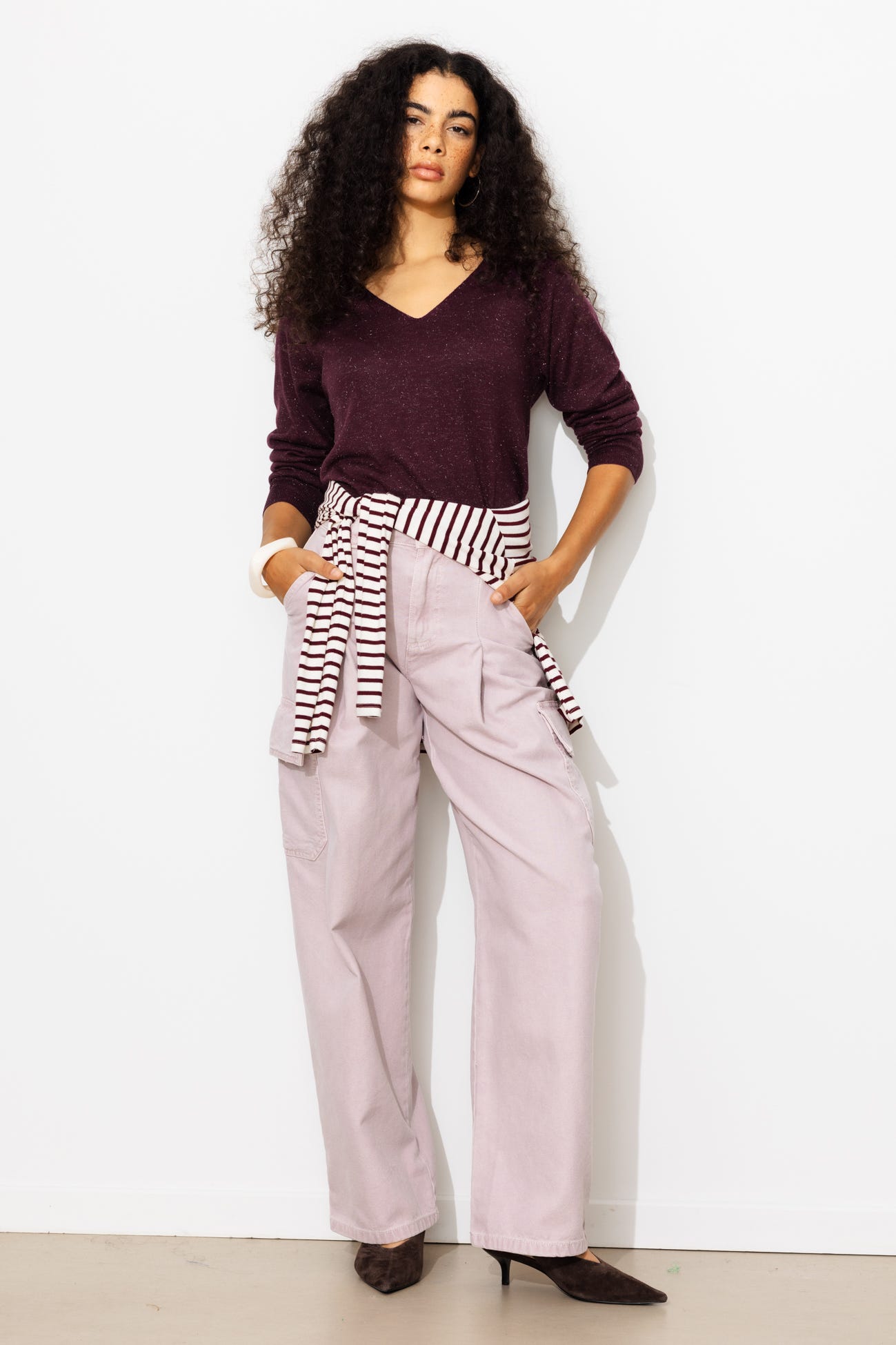 Lightweight glitzy jumper